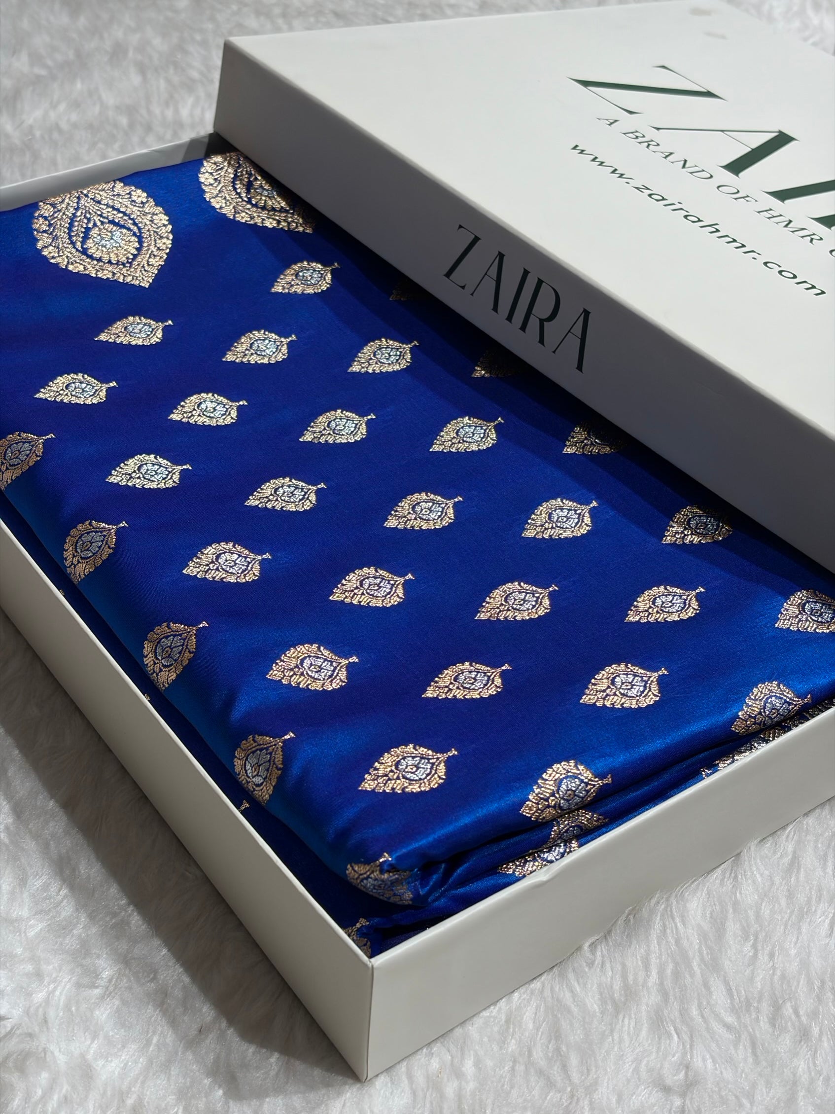 Banarasi Cross Royal Blue Shades Minakari Booti Pattern Banarasi Satin Silk Saree SS60