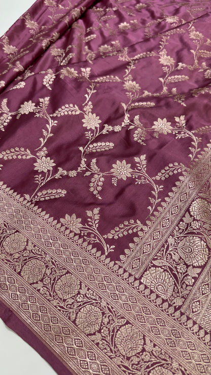 Banarasi Pattern Mauve Mashru Silk Saree