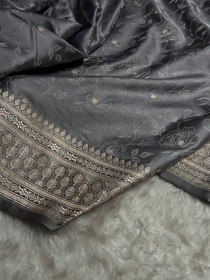 Gray Tanchoi Floral Booti Mashru Silk Saree MS59