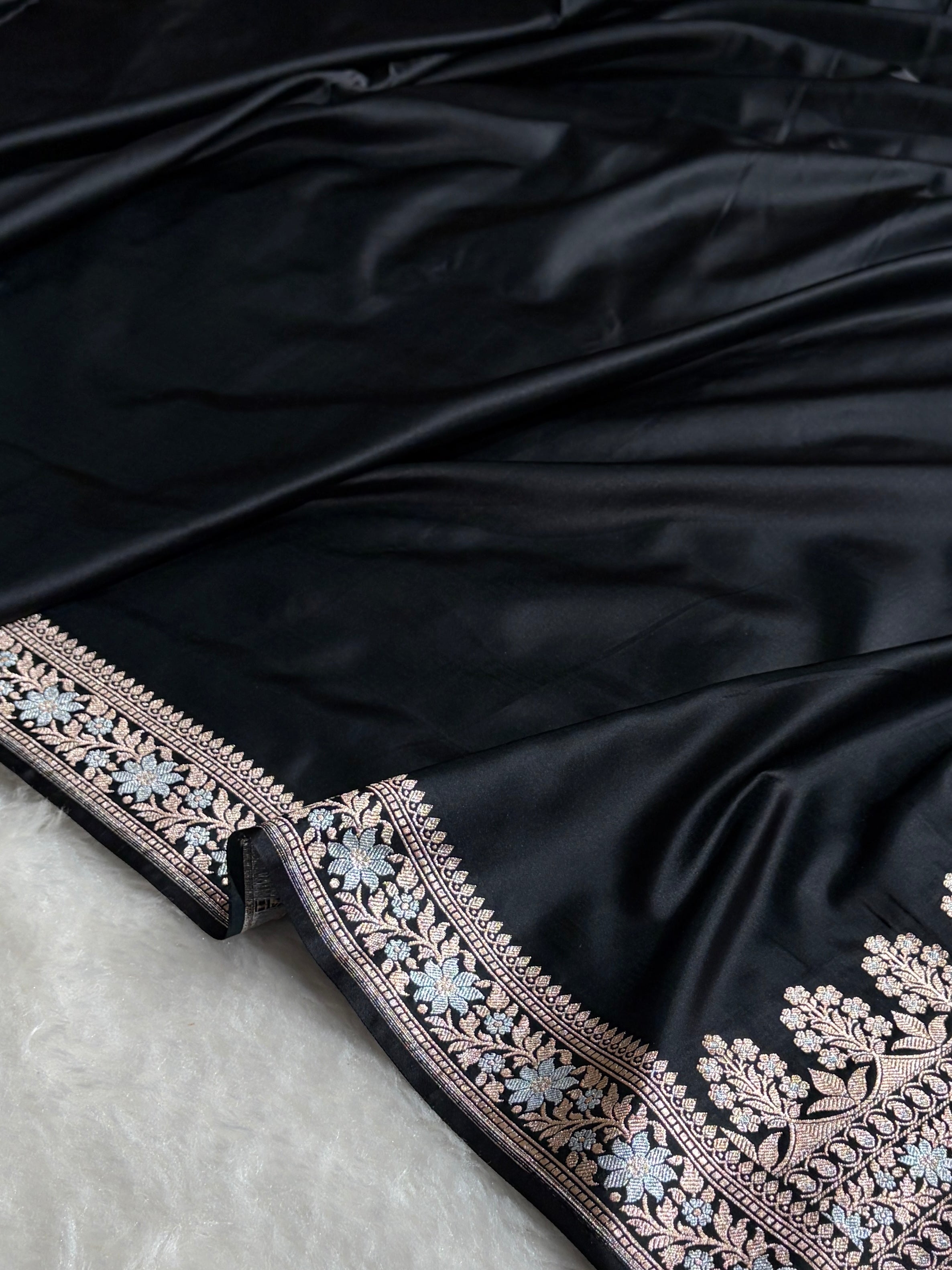 Black Shades Plain Banarasi With Minakari Floral Border Mashru Silk Saree MSM-123