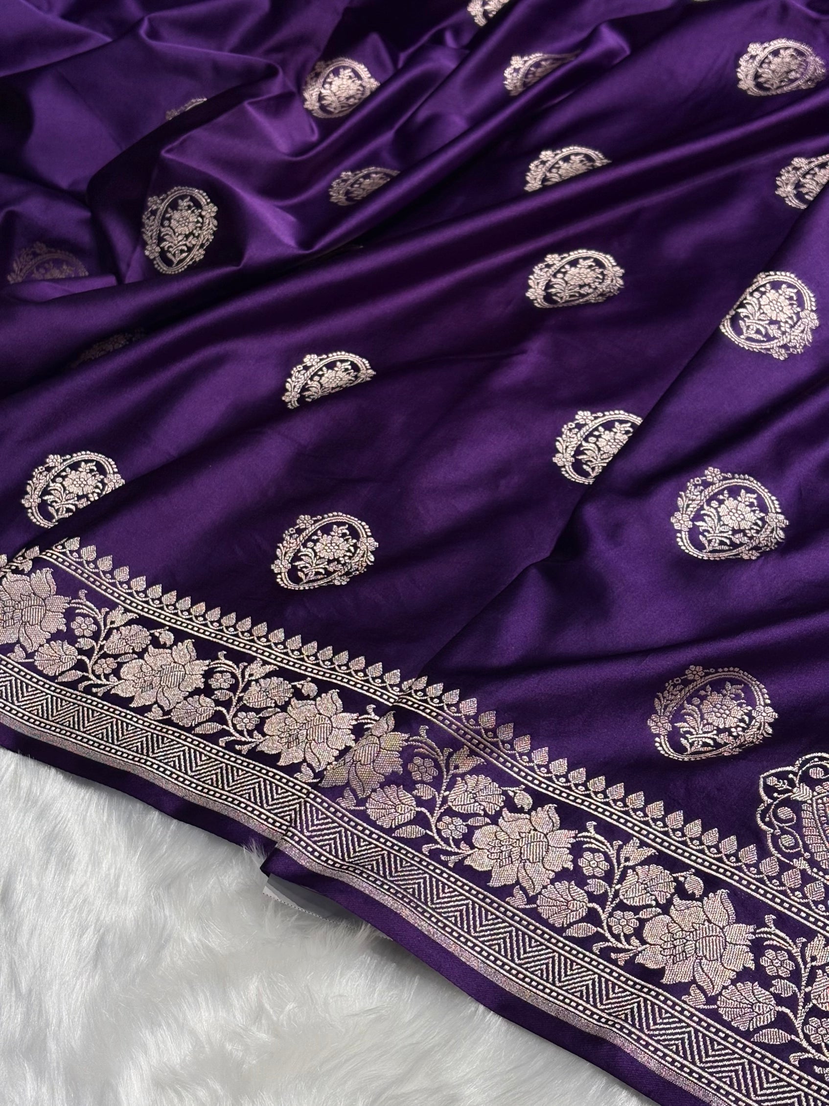 Dark Purple Shades Boota Mashru Silk Saree MS24