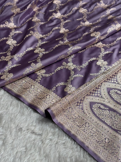 Dusty Lavender Shades Banarasi With Floral Border Mashru Silk Saree MSM-127