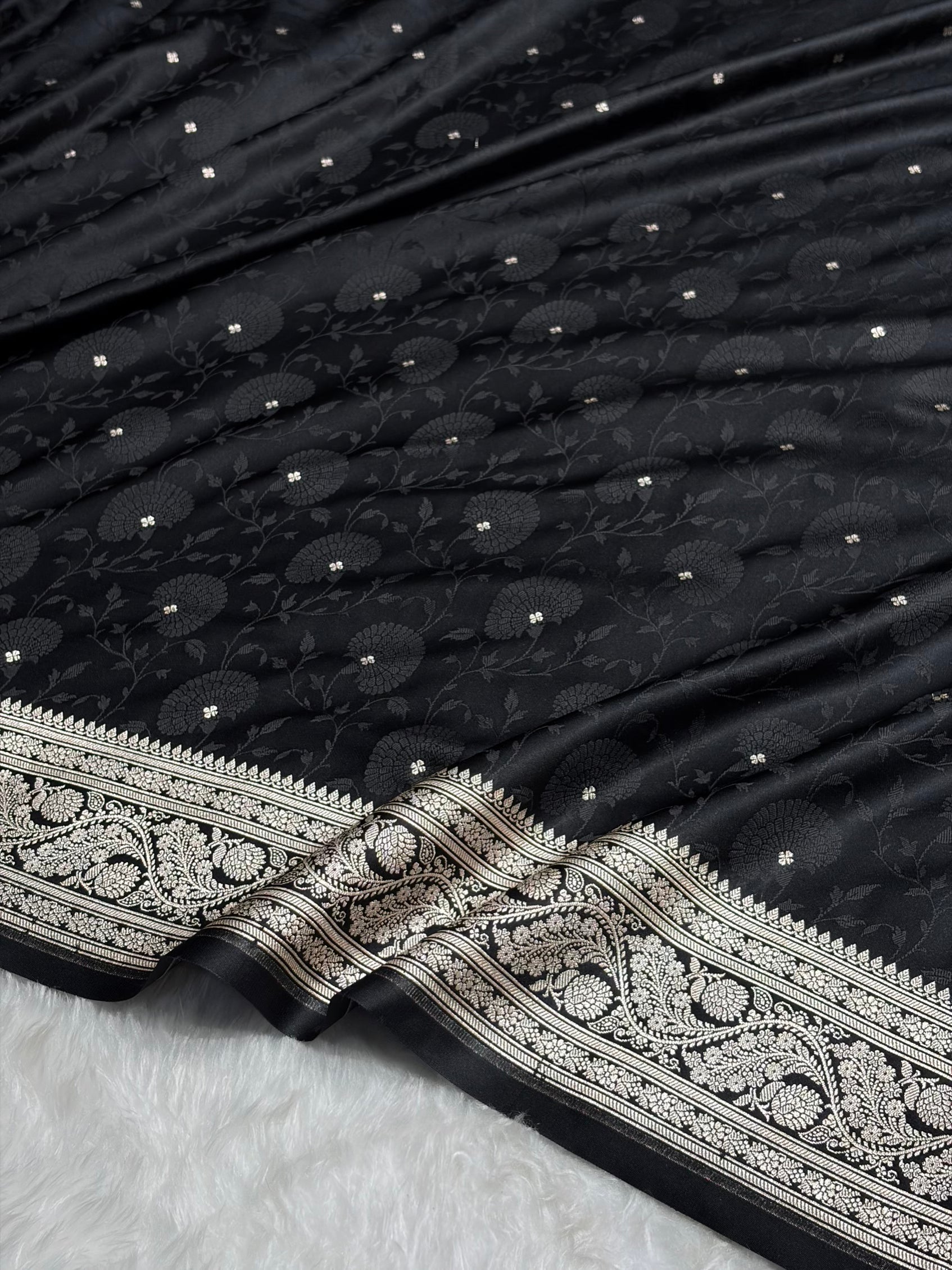 Black Shades Tanchoi Motif Mashru Silk Saree MST-11