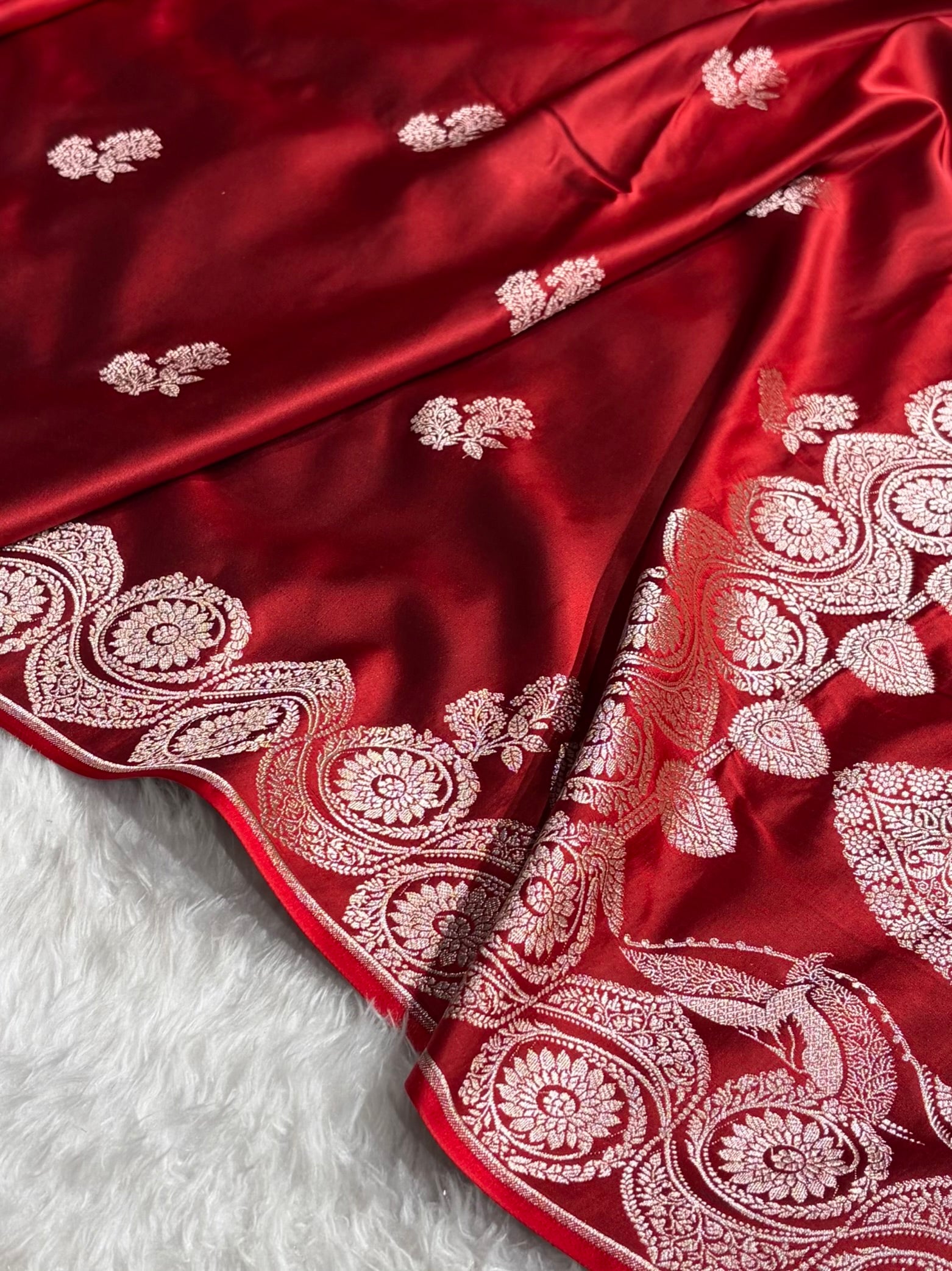 Cross Maroon Shades Banarasi Boota Pattern Floral Mashru Silk Saree MSM-110