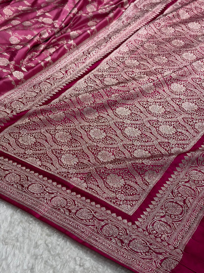 Contrast Baby Pink Shades Floral Jaal Pattern Mashru Silk Saree MS76