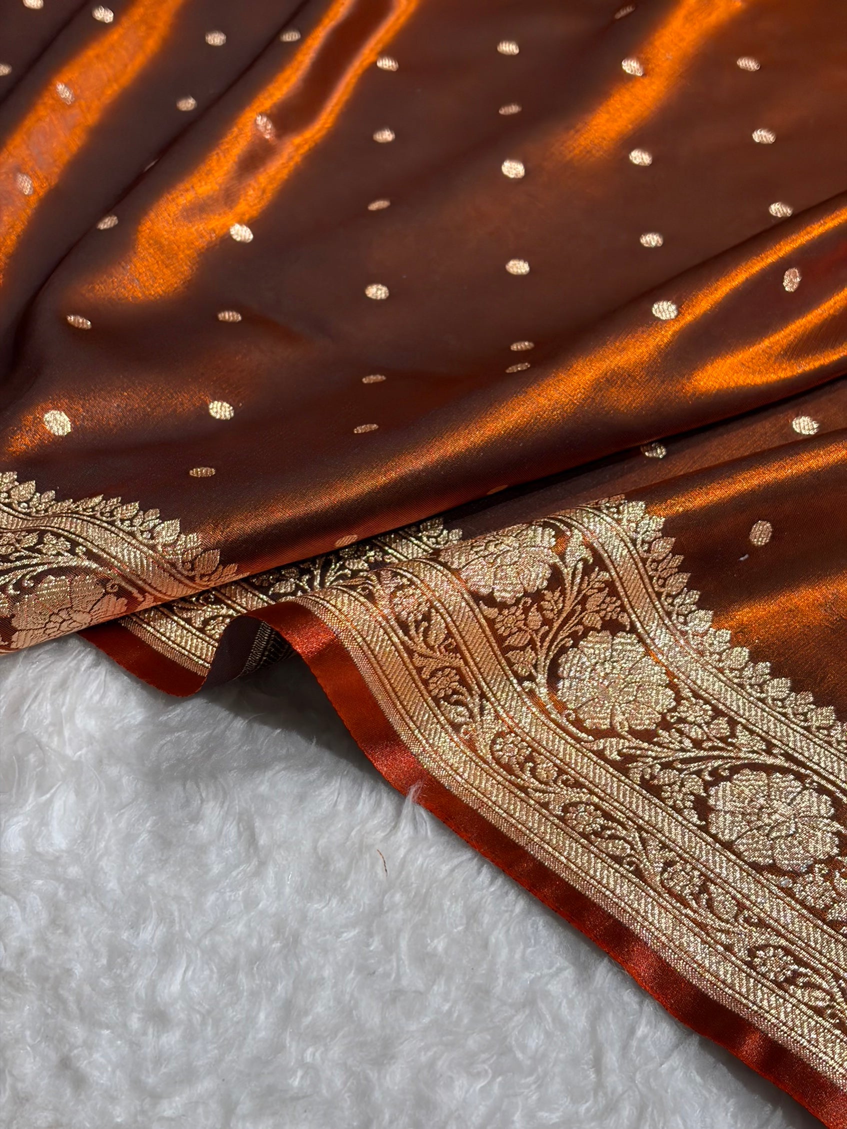 Satin Silk Dot Booti in Cross Rust Shades SS08