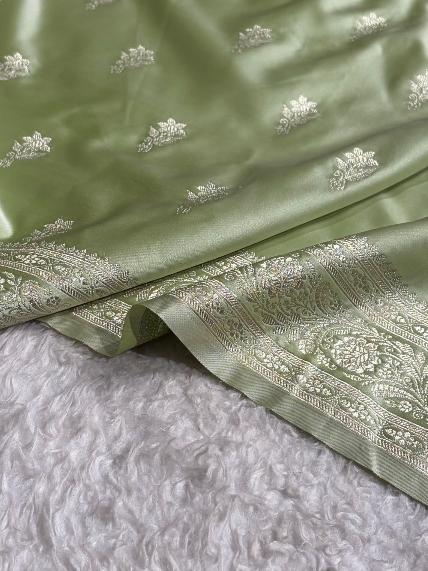 Tusser Shades Banarasi Boota Pattern Floral Mashru Silk Saree MSM-120