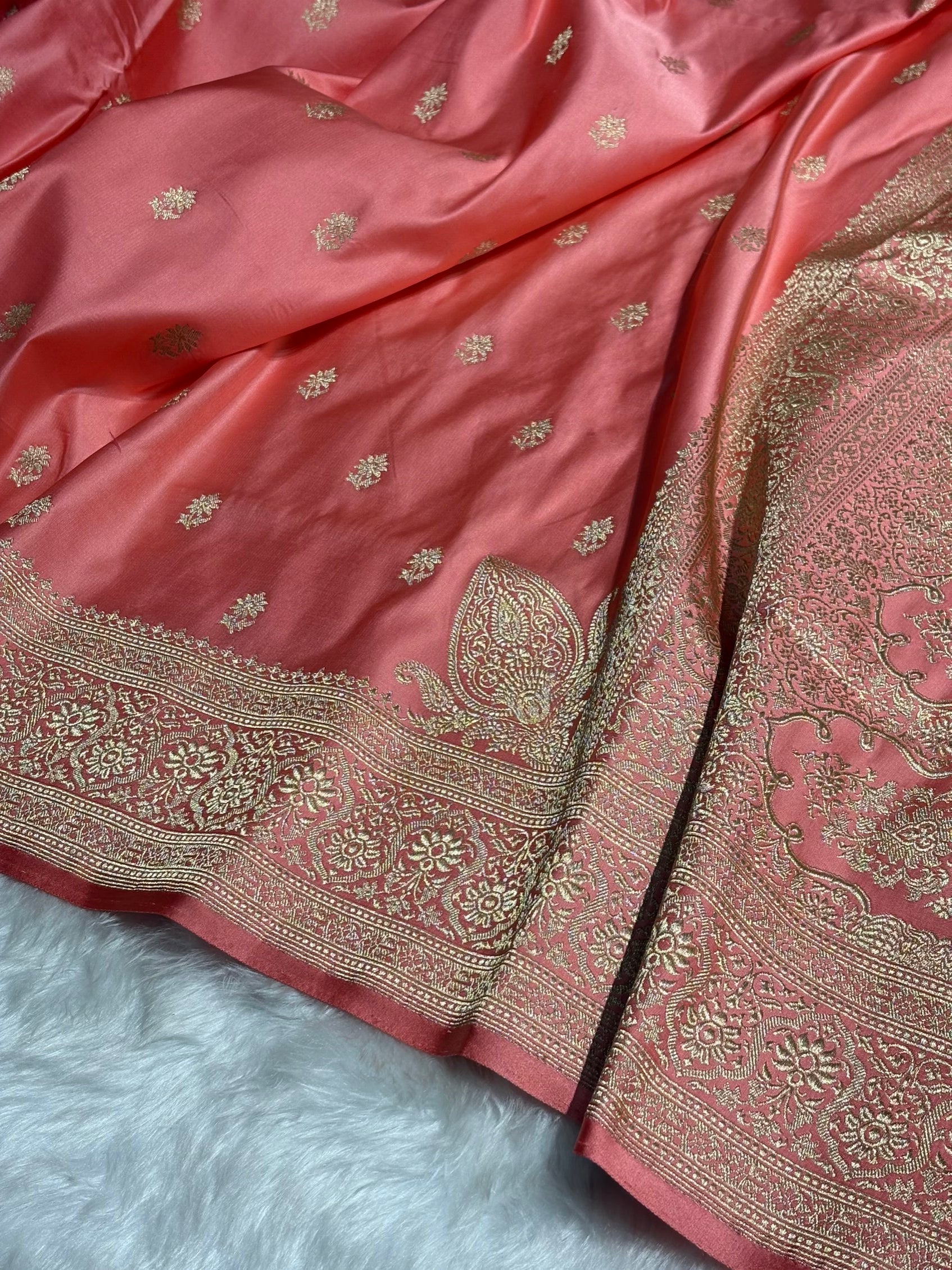 Baby Pink Floral Booti Katan Silk Saree SK62