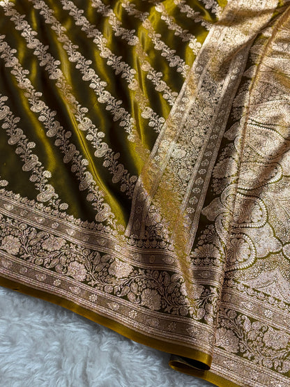 Banarasi Mahndi Shades Cross Pattern Banarasi Satin Silk Saree SS51