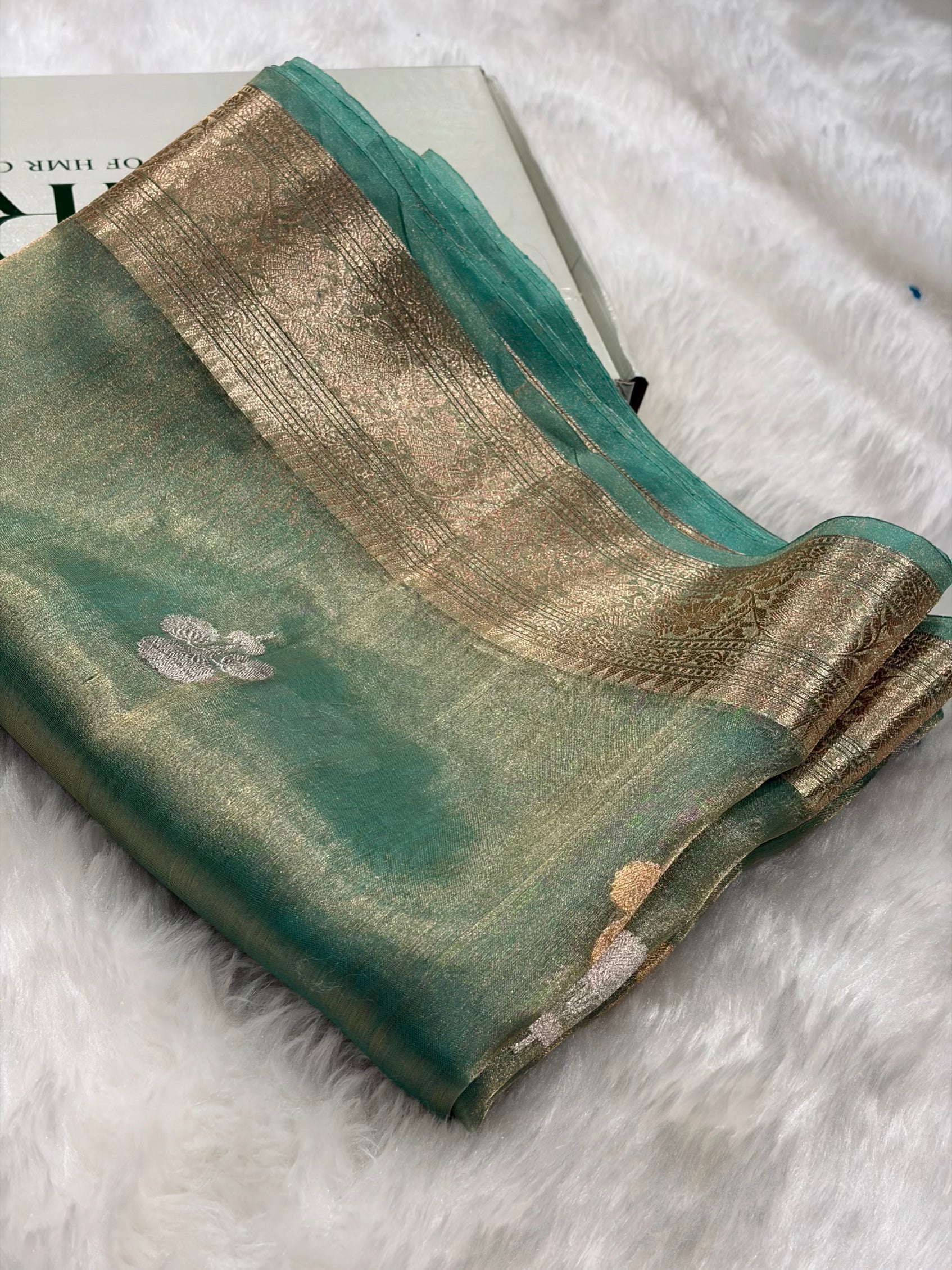 Sea Green Bananasi Floral Shades Pure Tissue Silk Saree PT-49