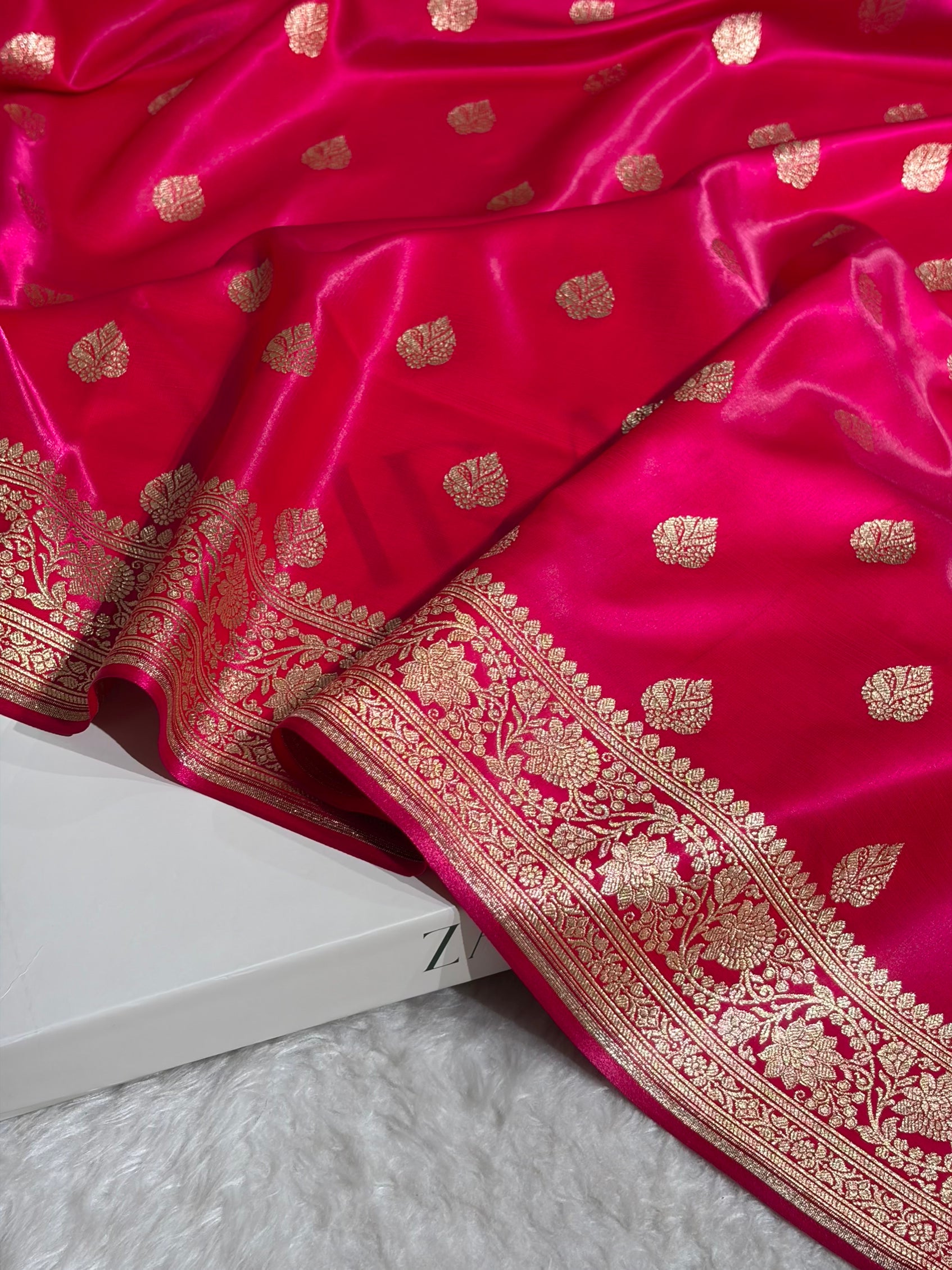 Cross Rani Shades Booti Pattern Banarasi Satin Silk Saree SS58