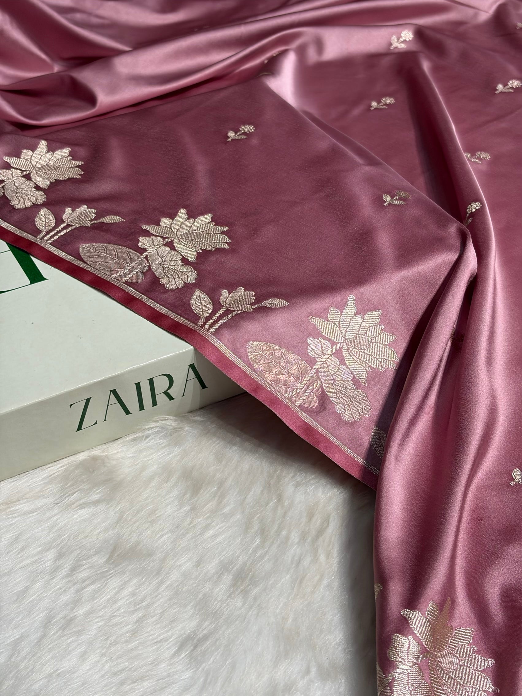 Baby Pink Floral Border Booti Mashru Silk Saree MS54