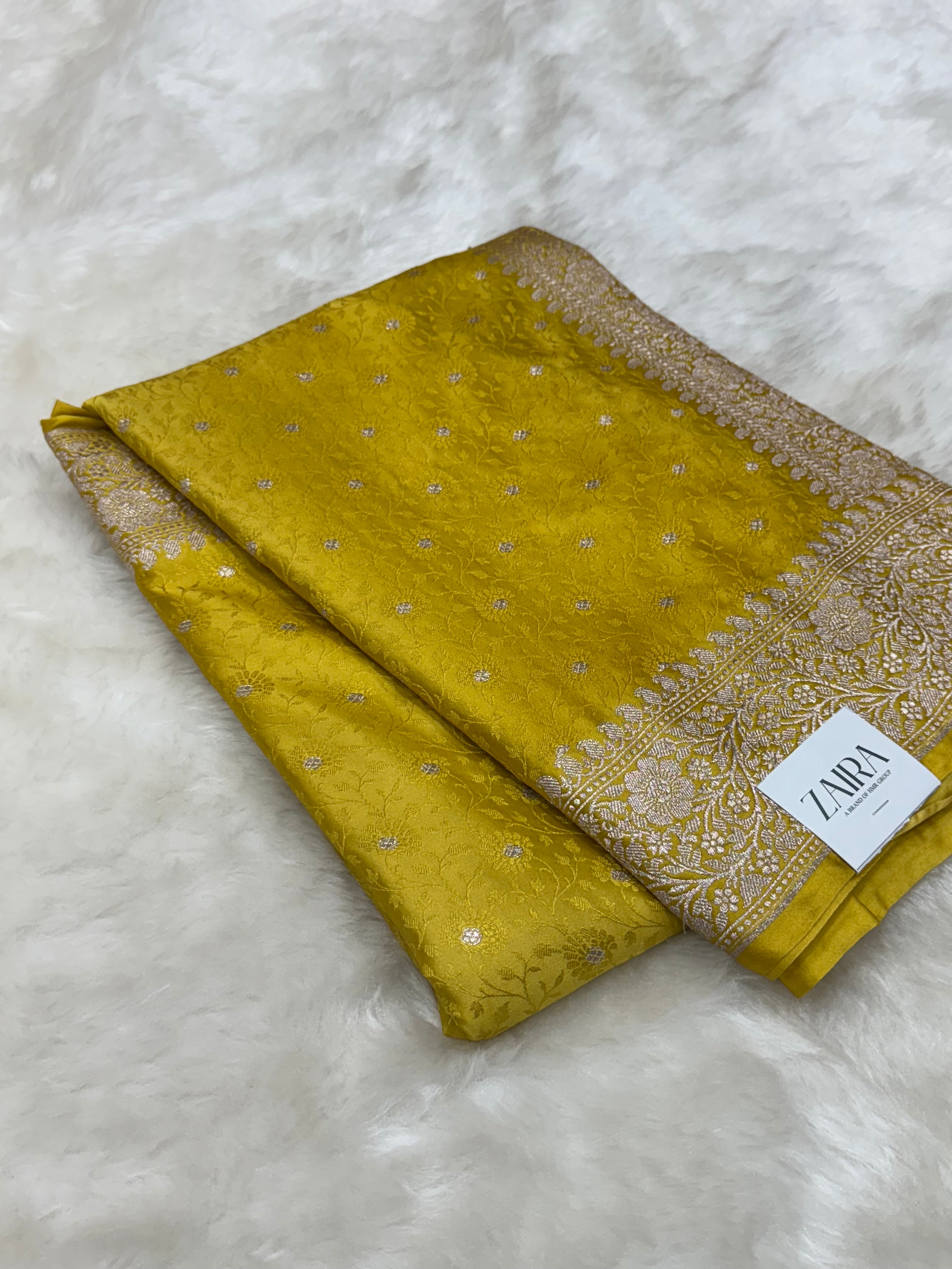 Mustard Yellow Shades Booti Tanchoi Mashru Silk Saree