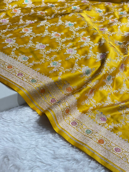 Yellow Shades Banarasi Minakari Floral Jaal Mashru Silk Saree MS28
