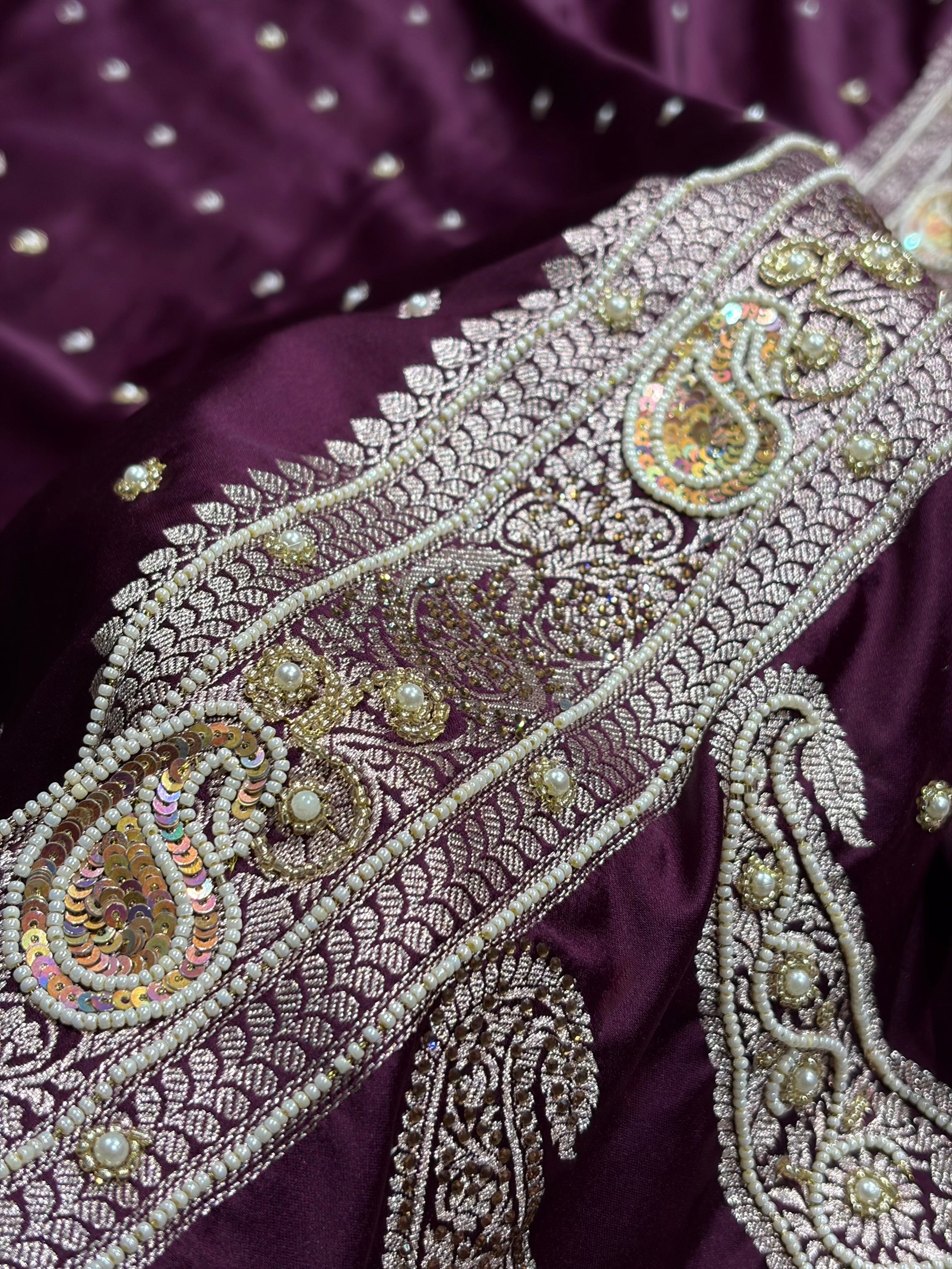 Wine Shades Plain Banarasi With Minakari Ari Zardozi Work Floral Border Mashru Silk Saree BMCS04