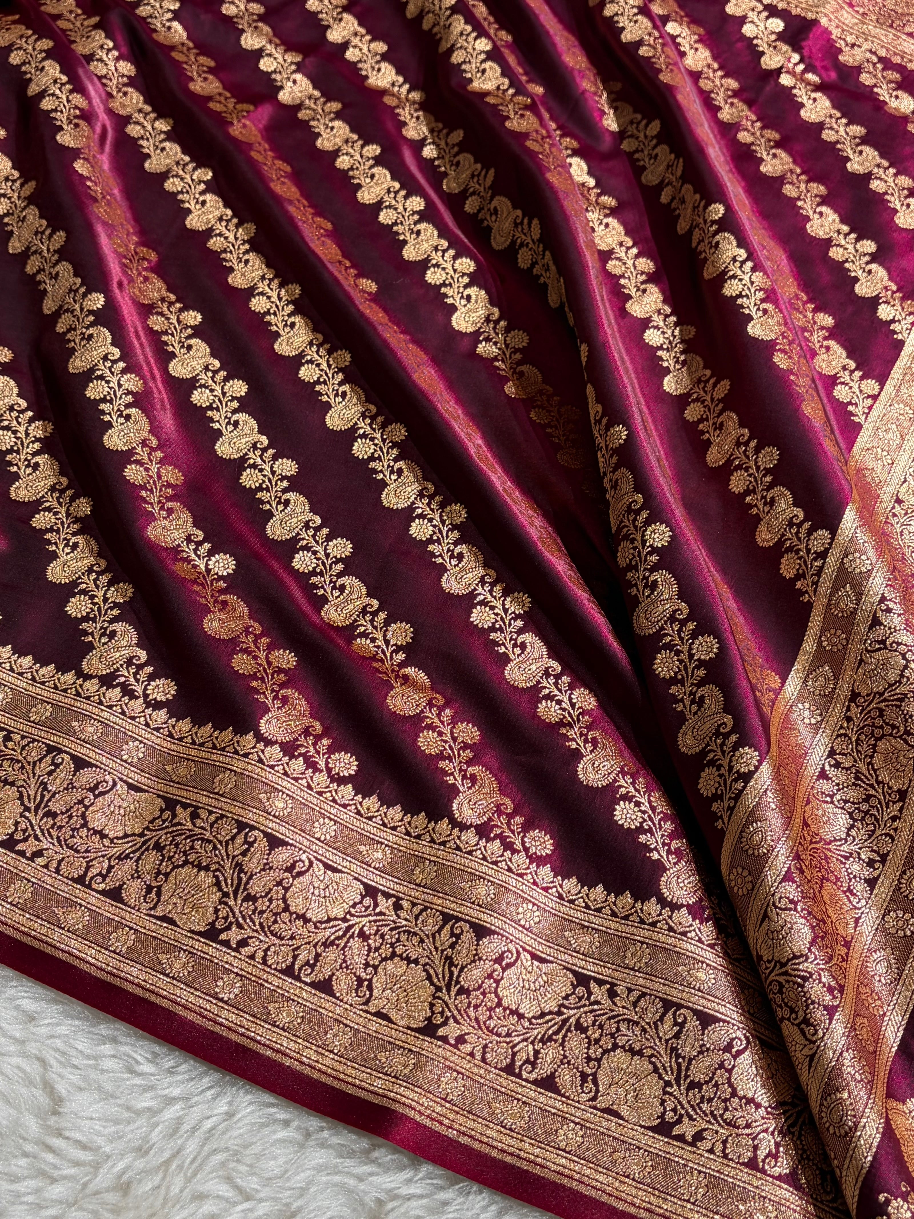 Banarasi Wine Shades Cross Pattern Banarasi Satin Silk Saree SS51