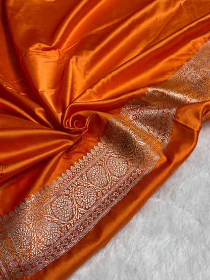 Rusty Orange Shades With Contrast Border Booti Mashru Silk Saree MS79