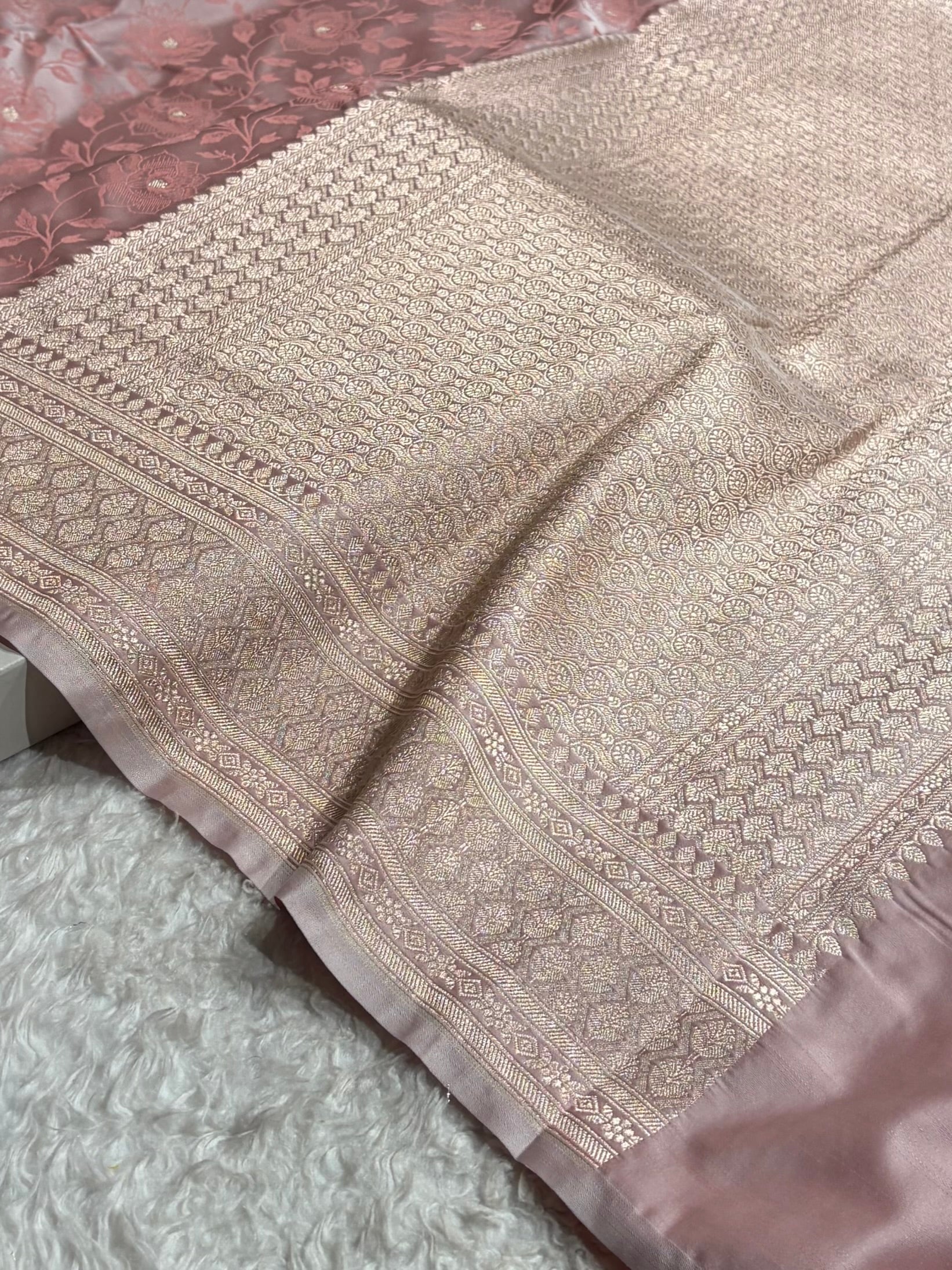 Banarasi Peach Floral Booti Mashru Silk Saree