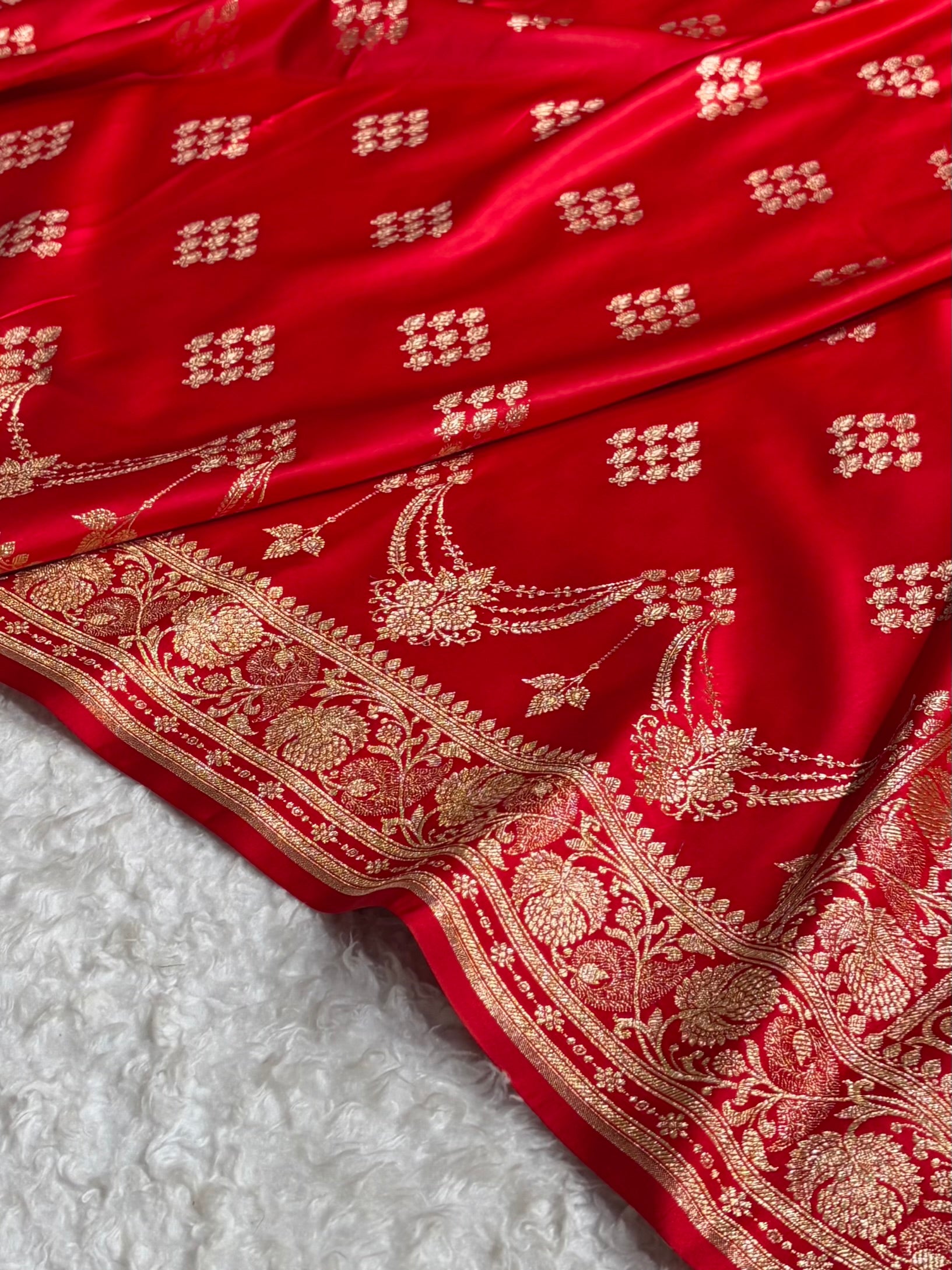 Banarasi Red Floral Boota Satin Katan Silk saree SK34