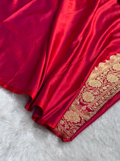 Reddish Magenta Shades Jaal Floral Pattern Satin Katan Silk Saree SK80