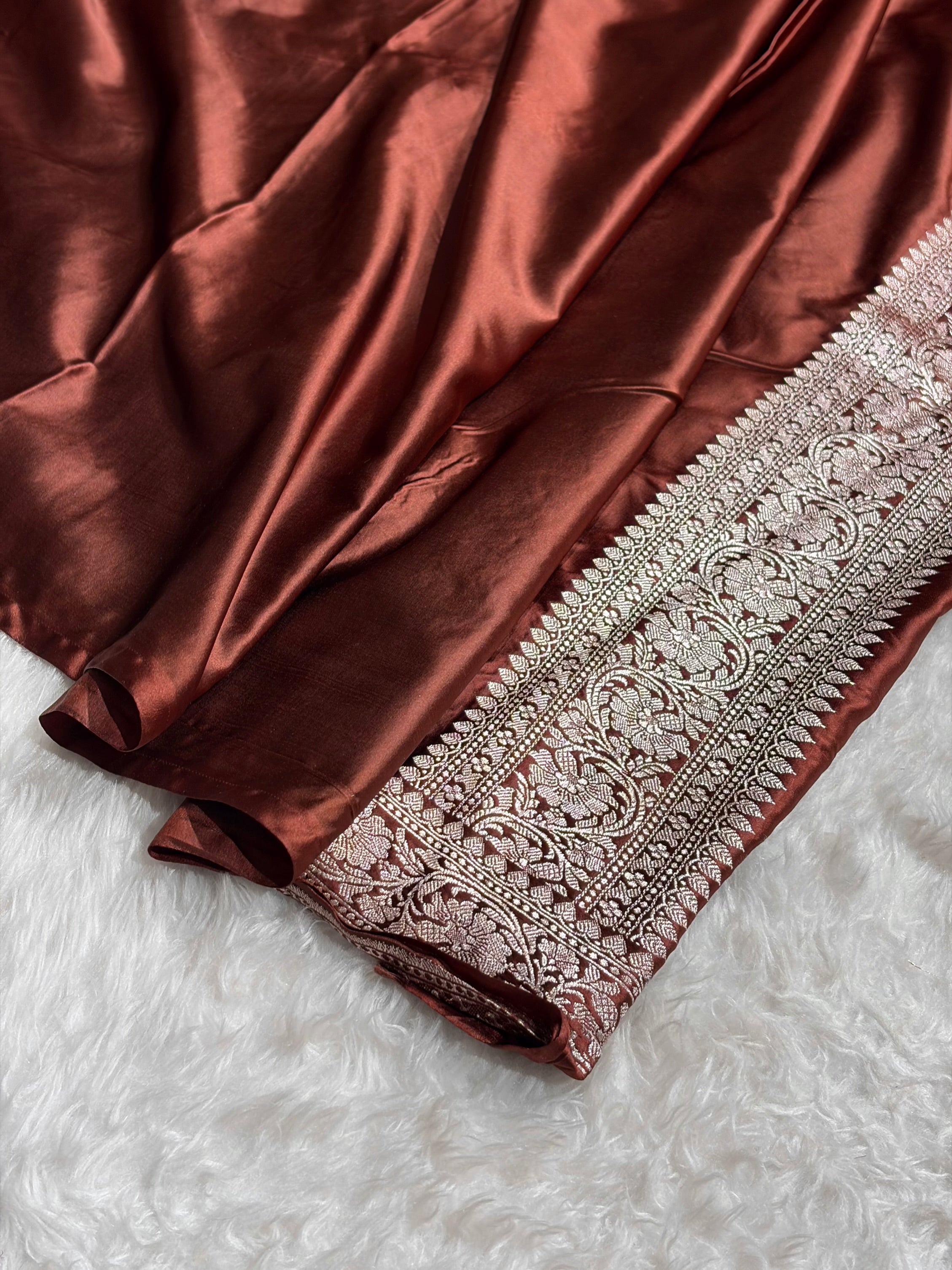 Chocolate Shades Minakari Floral Border Booti Mashru Silk Saree