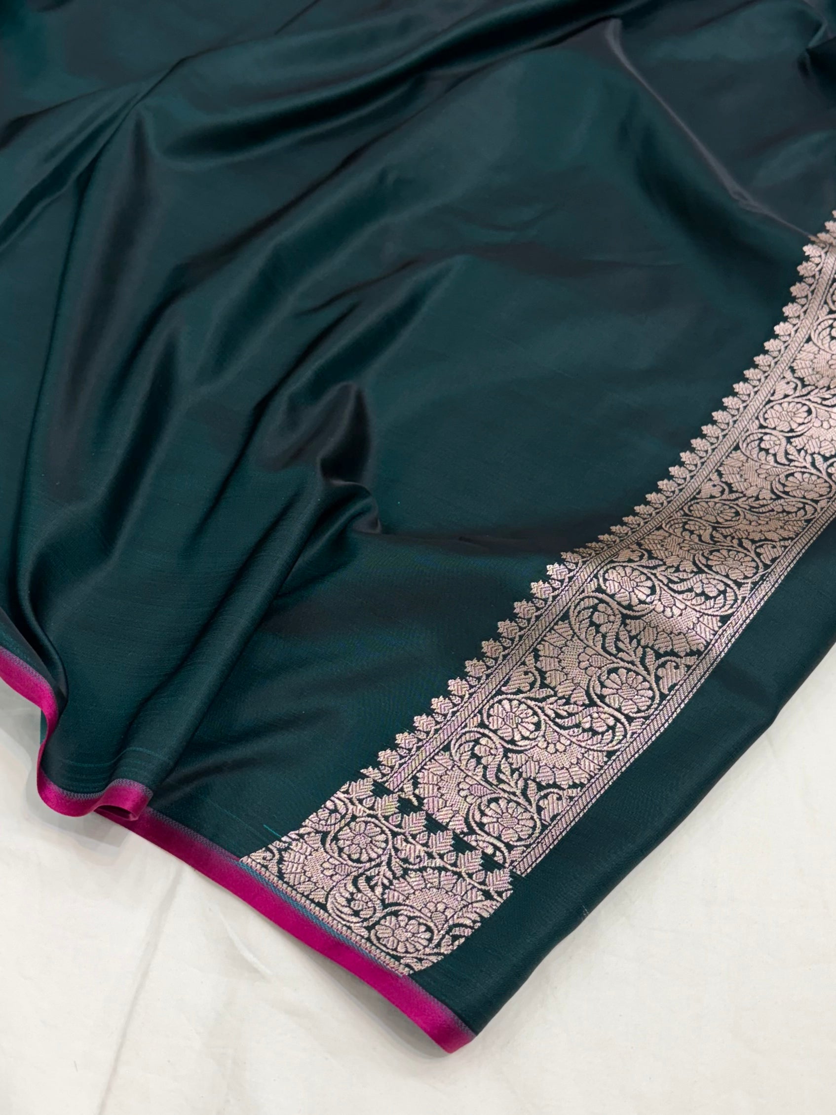 Rama Shade With Booti Pattern Mashru Silk Saree