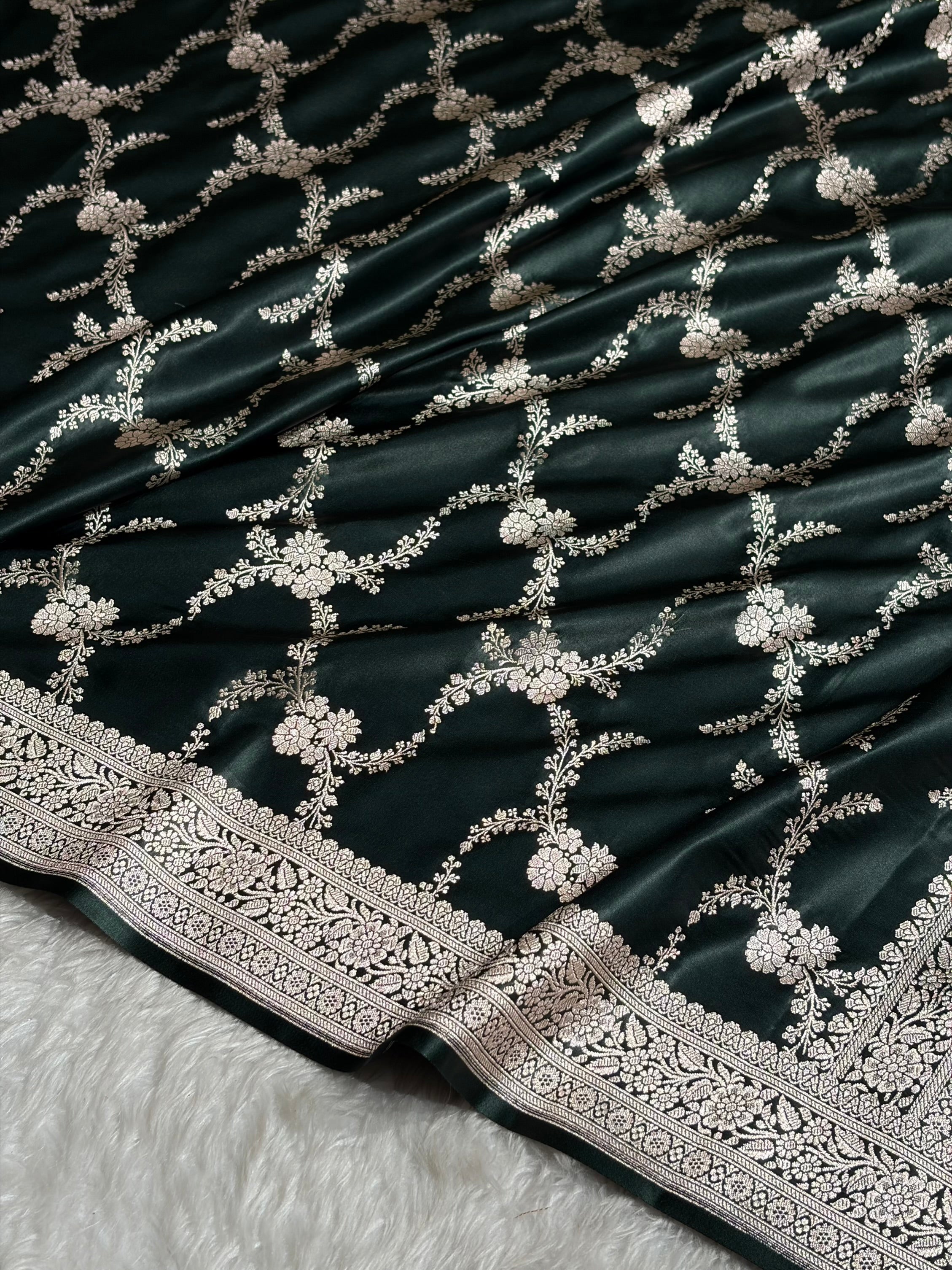 Black Shades Banarasi With Floral Border Mashru Silk Saree MSM-127