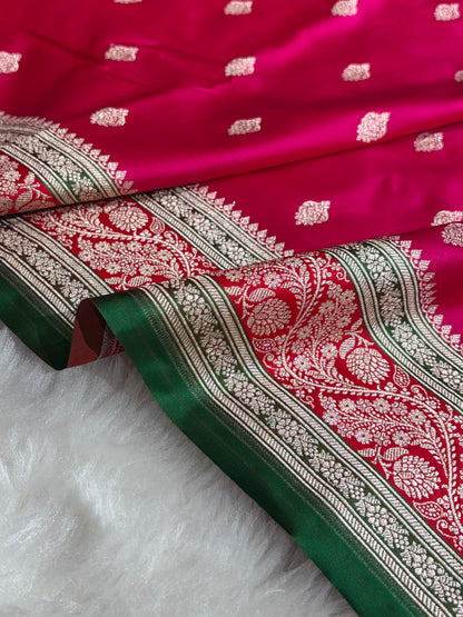 Banarasi Cross Rani With Contrast Red Floral Border Mashru Silk Saree MSM-101