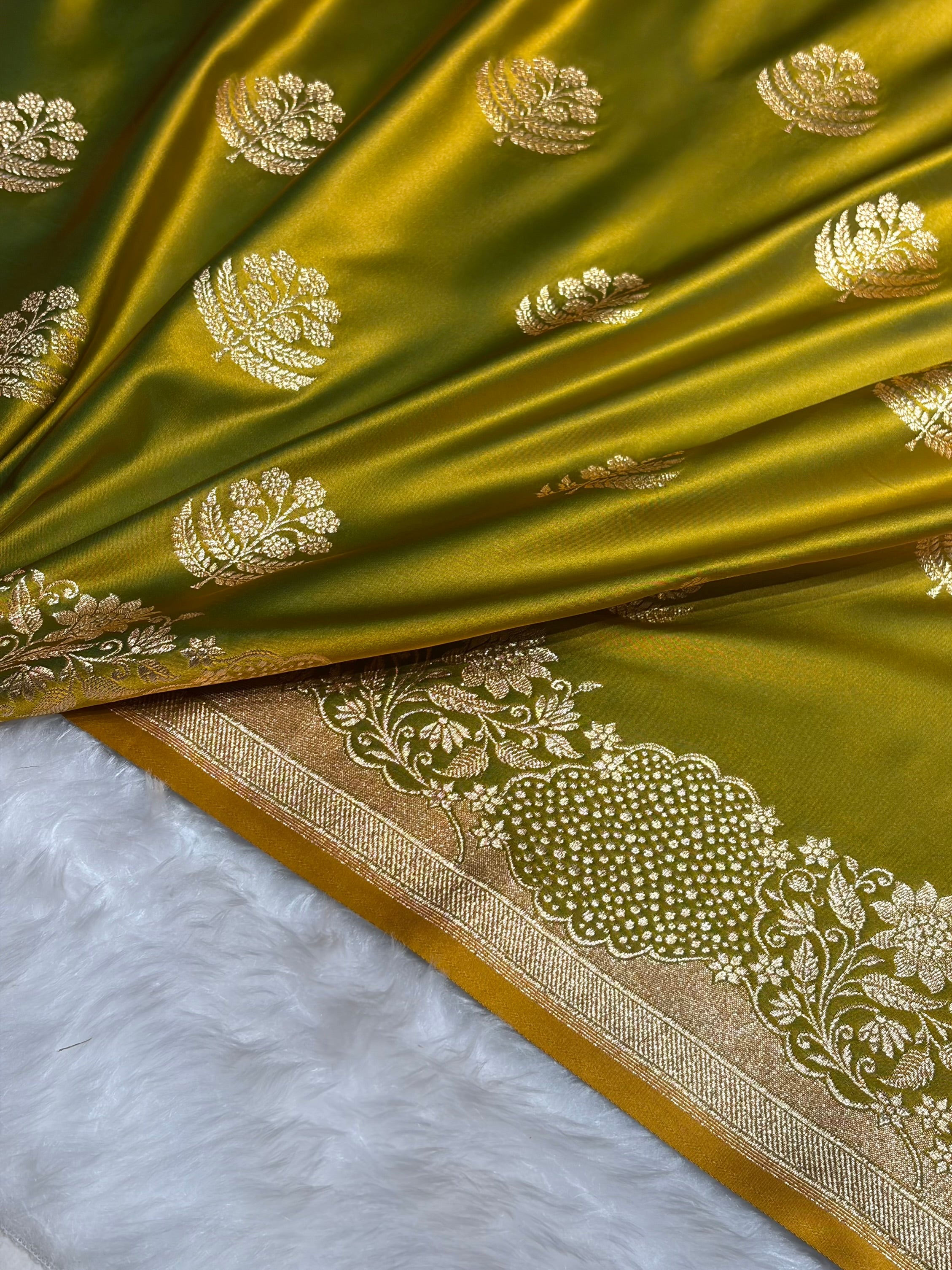 Mehendi Green Unique Boota Pattern Satin Katan Silk Saree SK70