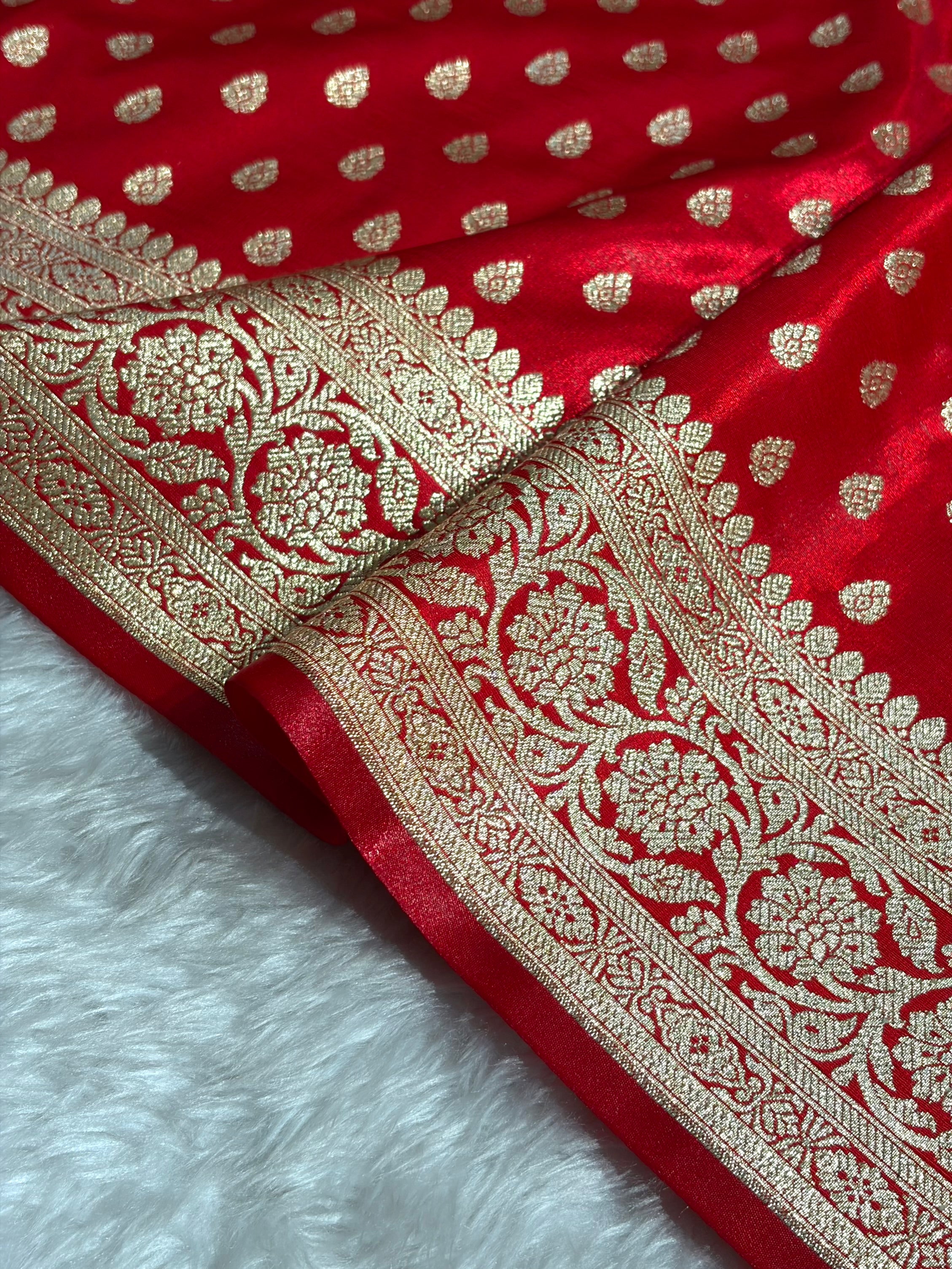 Satin Silk Booti in Red Shades SS01