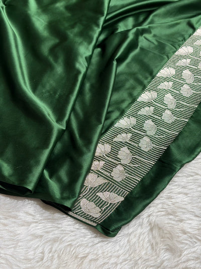 Banarasi Floral Jaal Pattern in Bottle Green Shades Floral Mashru Silk Saree MCS99