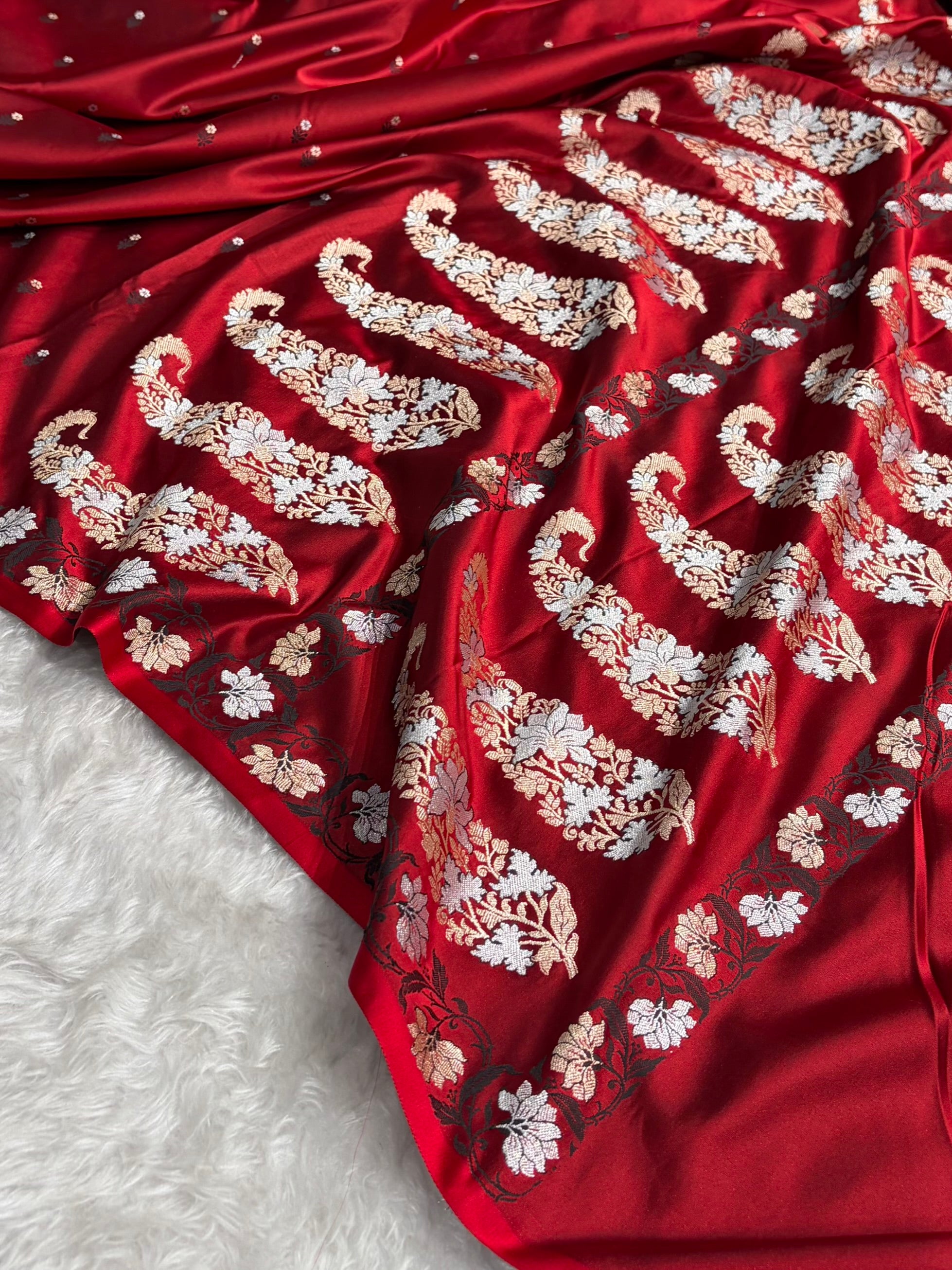 Cross Maroon Floral Boota With Floral Border Mashru Silk Saree MSM 78