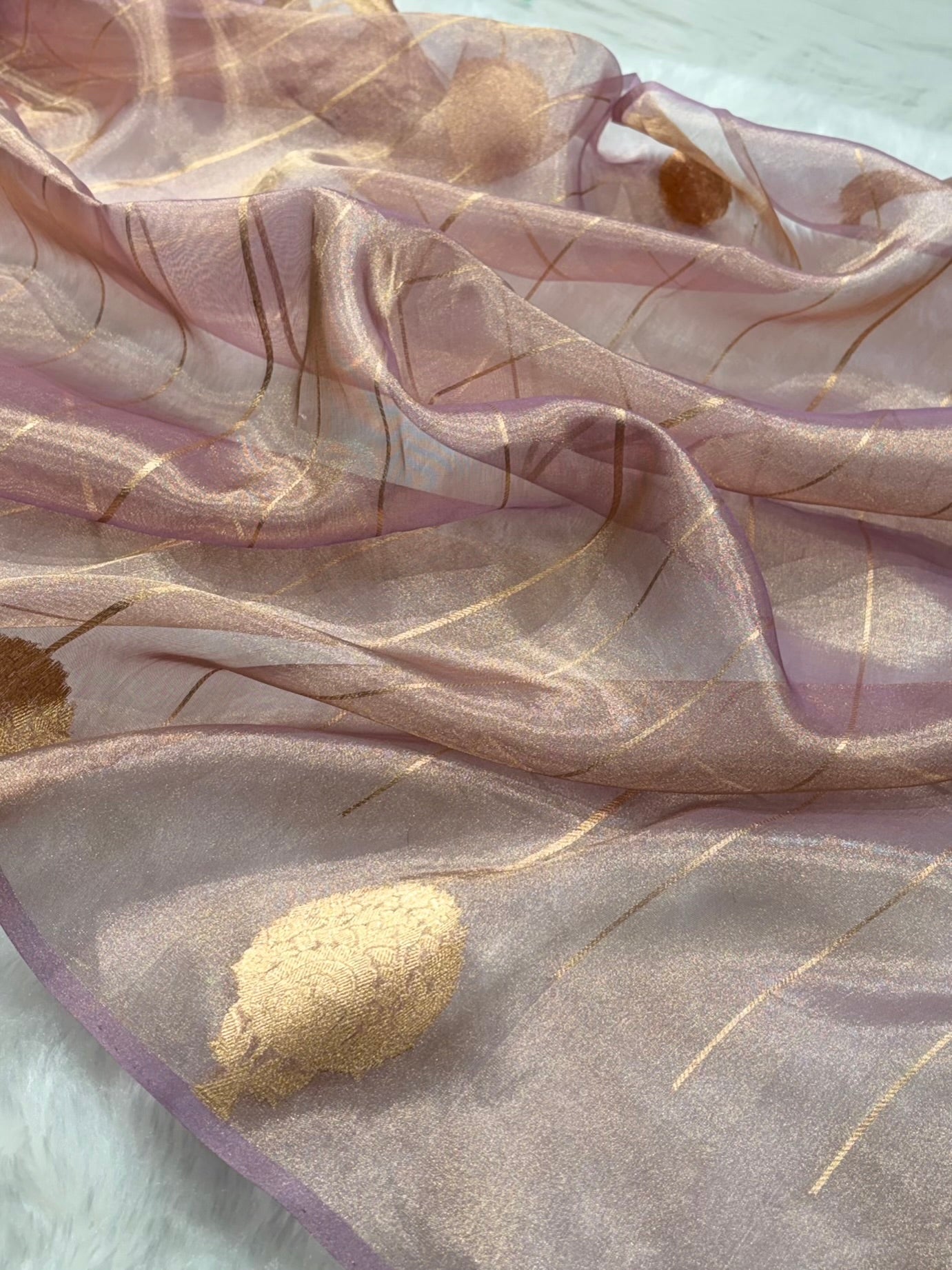 Lavender Bananasi Floral Shades Pure Tissue Silk Saree PT-41