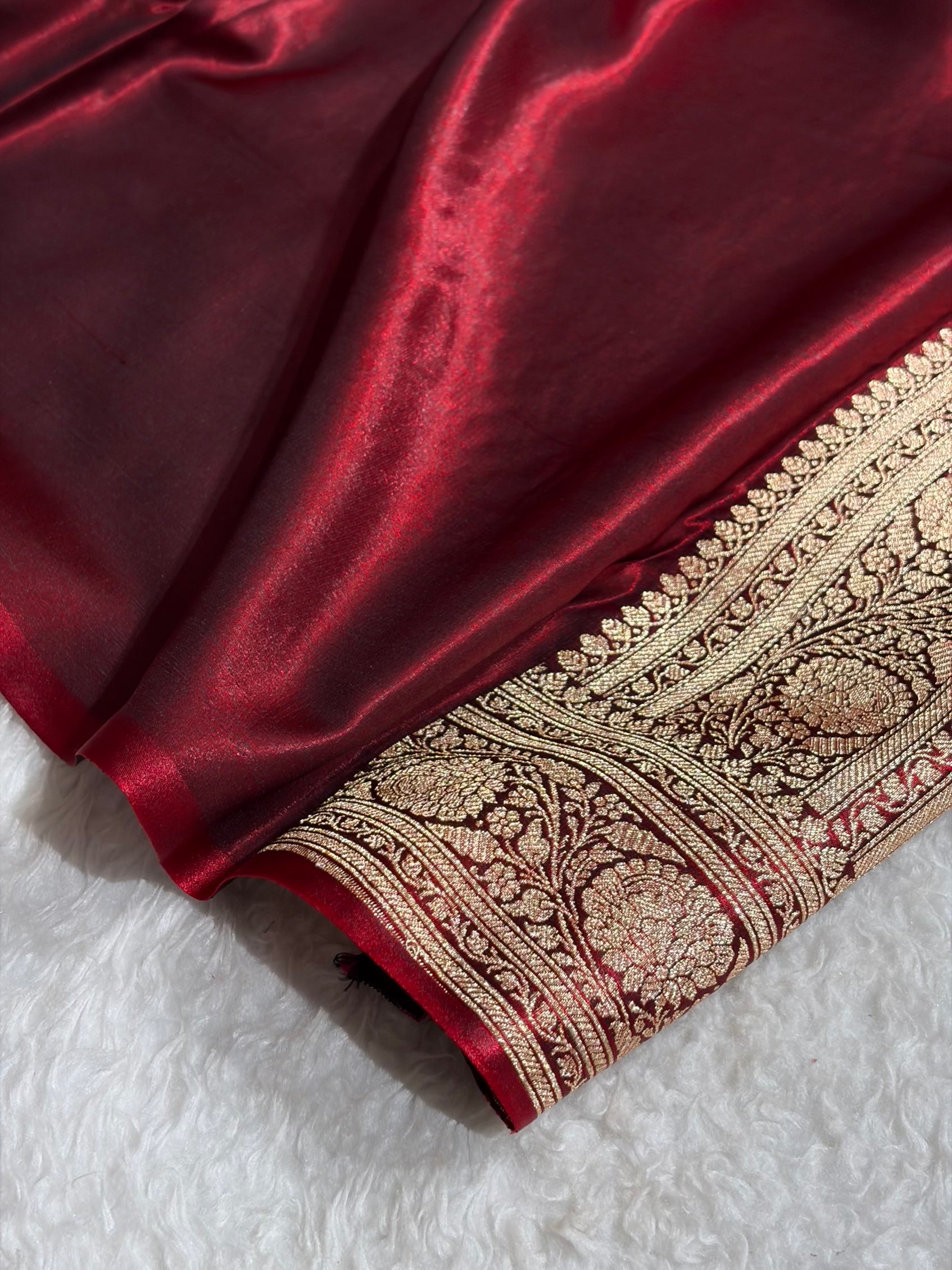 Maroon Shades Cross Pattern Banarasi Satin Silk Saree SS41