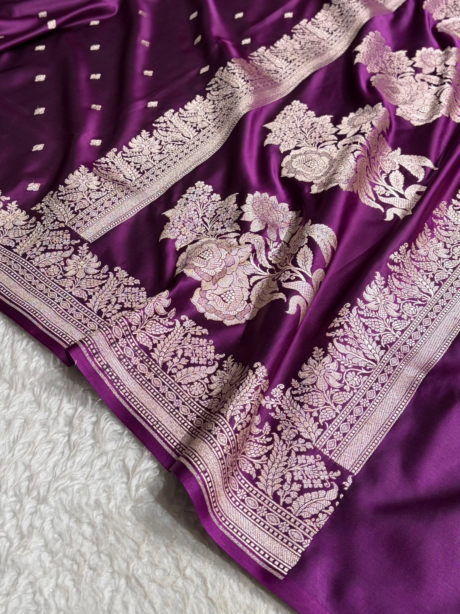 Wine Shades Motif Booti Mashru Silk Saree