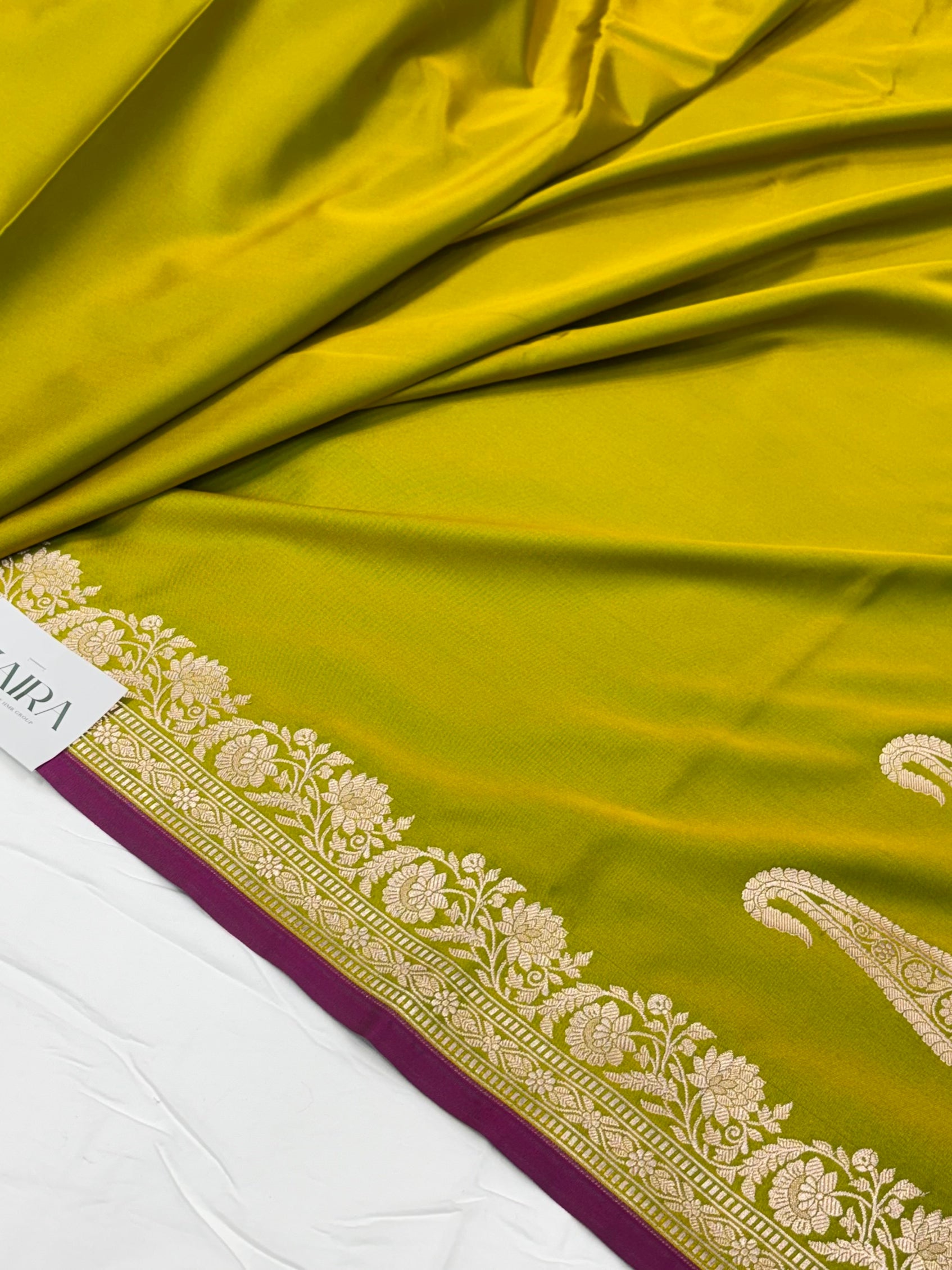 Mahndi Shade With Booti Pattern Mashru Silk Saree