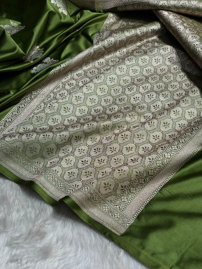 Mehendi Green Sona Rupa Floral Motif Mashru Silk Saree MS50