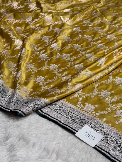 Contrast Dusty Mustard with Bottle Green Floral Jaal Mashru Silk Saree  MS28