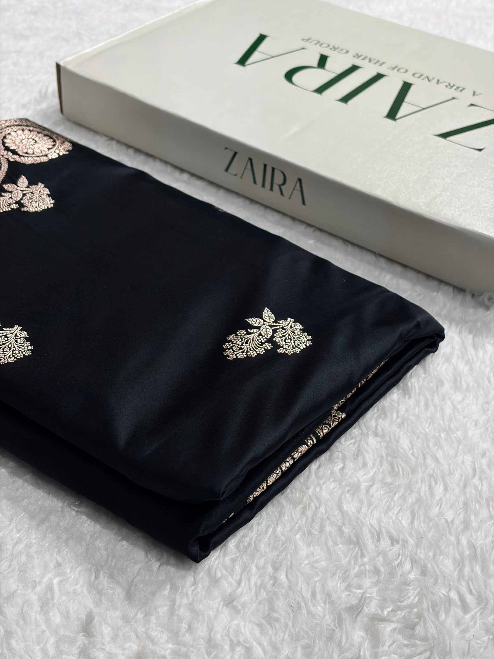 Black Shades Banarasi Boota Pattern Floral Mashru Silk Saree MSM-110