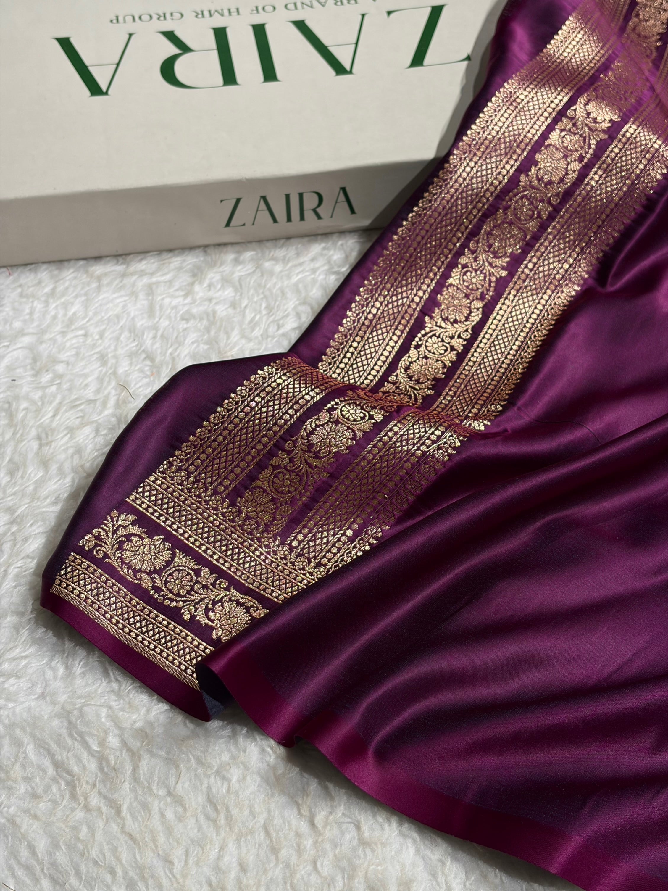 Banarasi Satin Katan Saree With Booti Pattern in Cross Wine Shades SK125