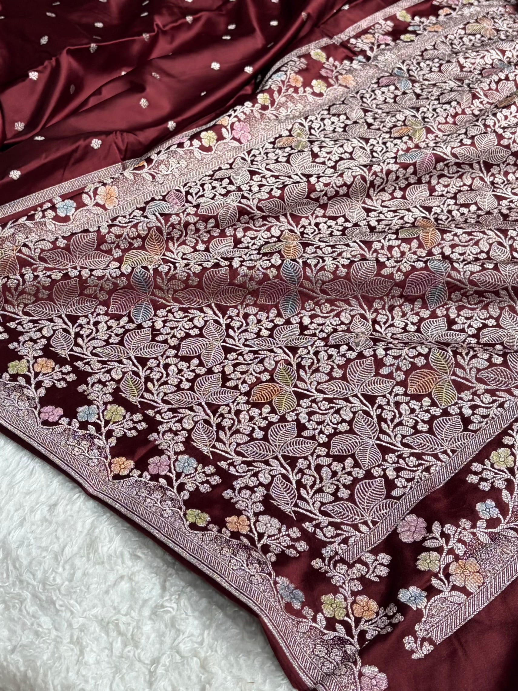 Garnet Shades Minakari Floral Border Booti Mashru Silk Saree MS75