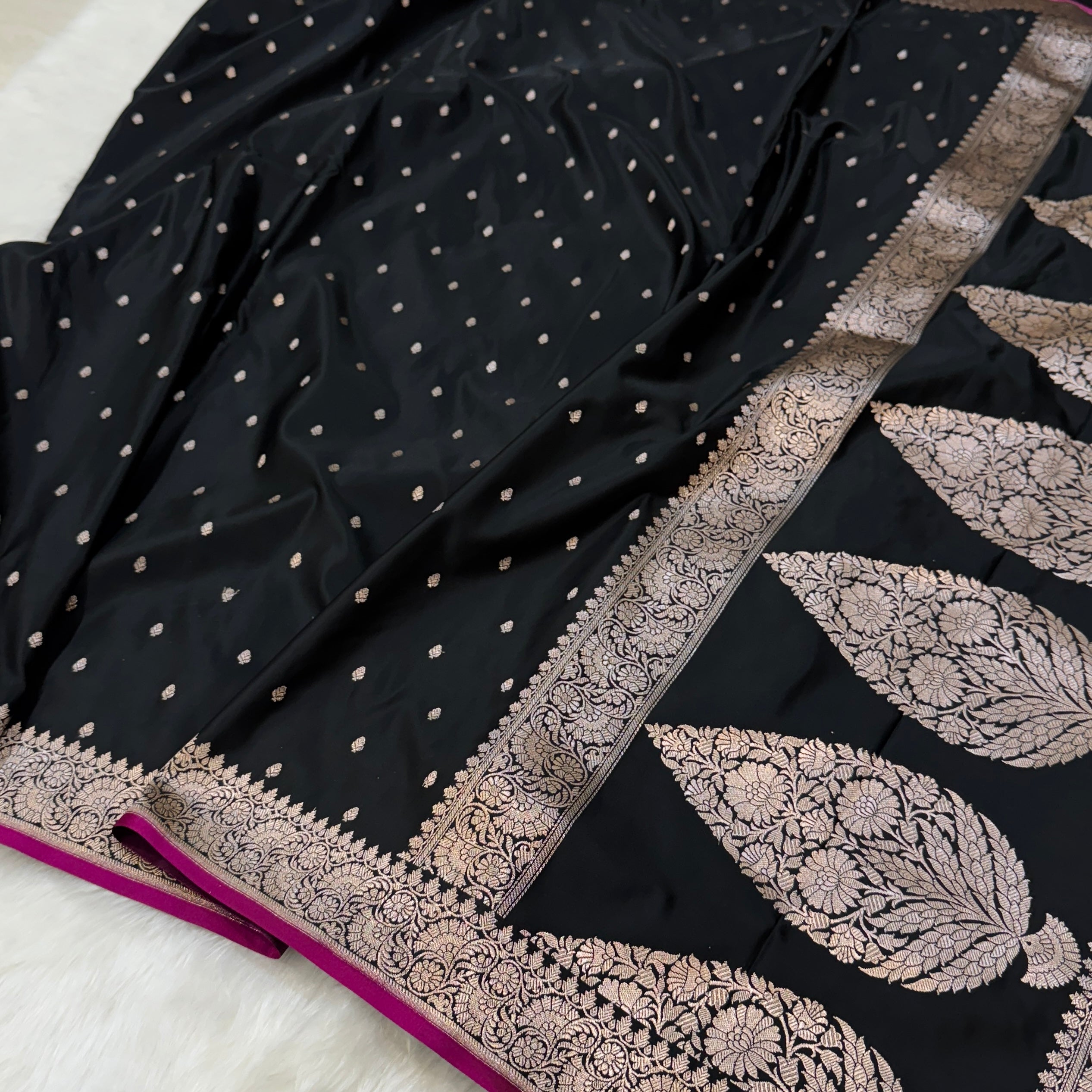 Black Mashru Silk Saree With Booti Motifs