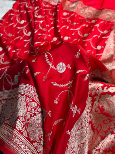 Red Shades Banarasi Jaal Pattern Floral Minakari Mashru Silk Saree MSM-103