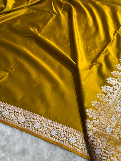 Mehndi Shades Plain Banarasi With Minakari Floral Border Mashru Silk Saree MSM-123