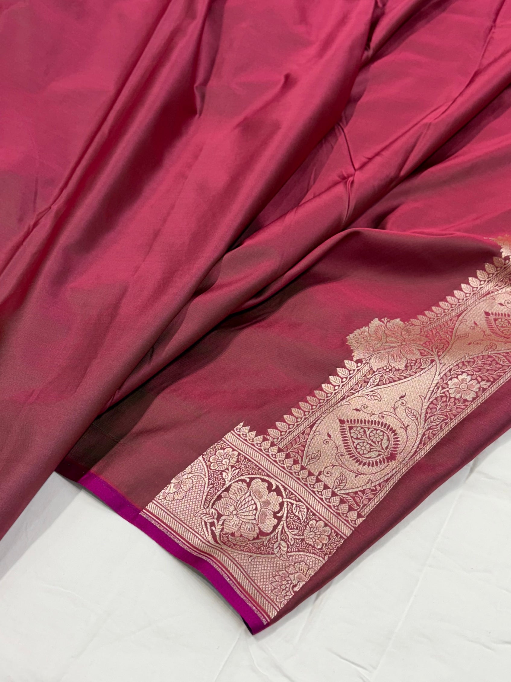 Rusty Mauve Shade With Booti Pattern Mashru Silk Saree