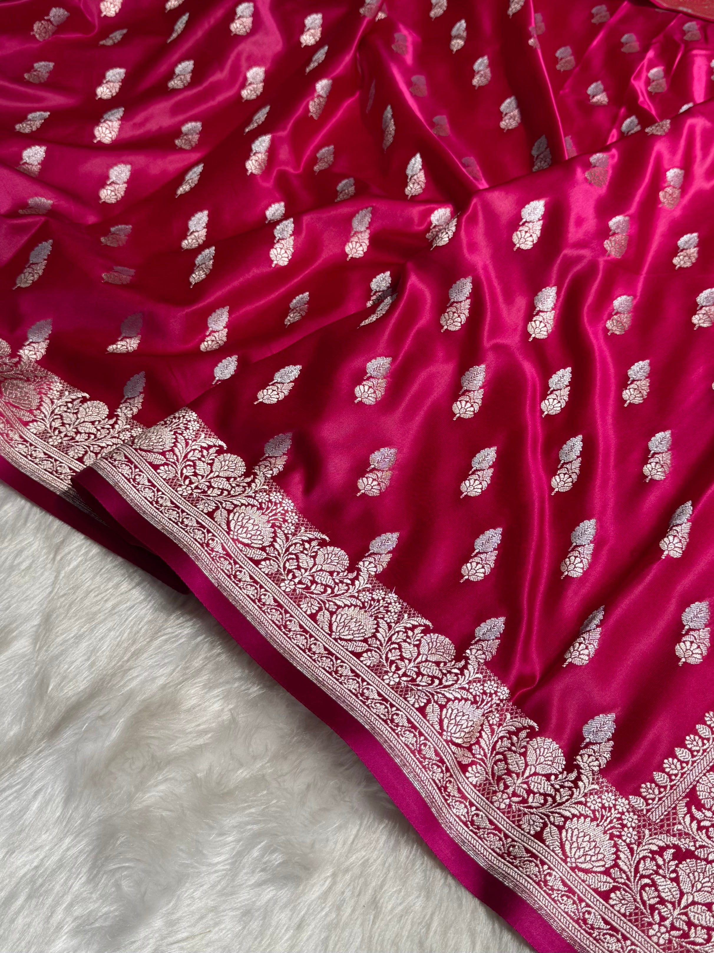 Cross Rani Shades Dual Floral Booti Mashru Silk Saree MSM-69