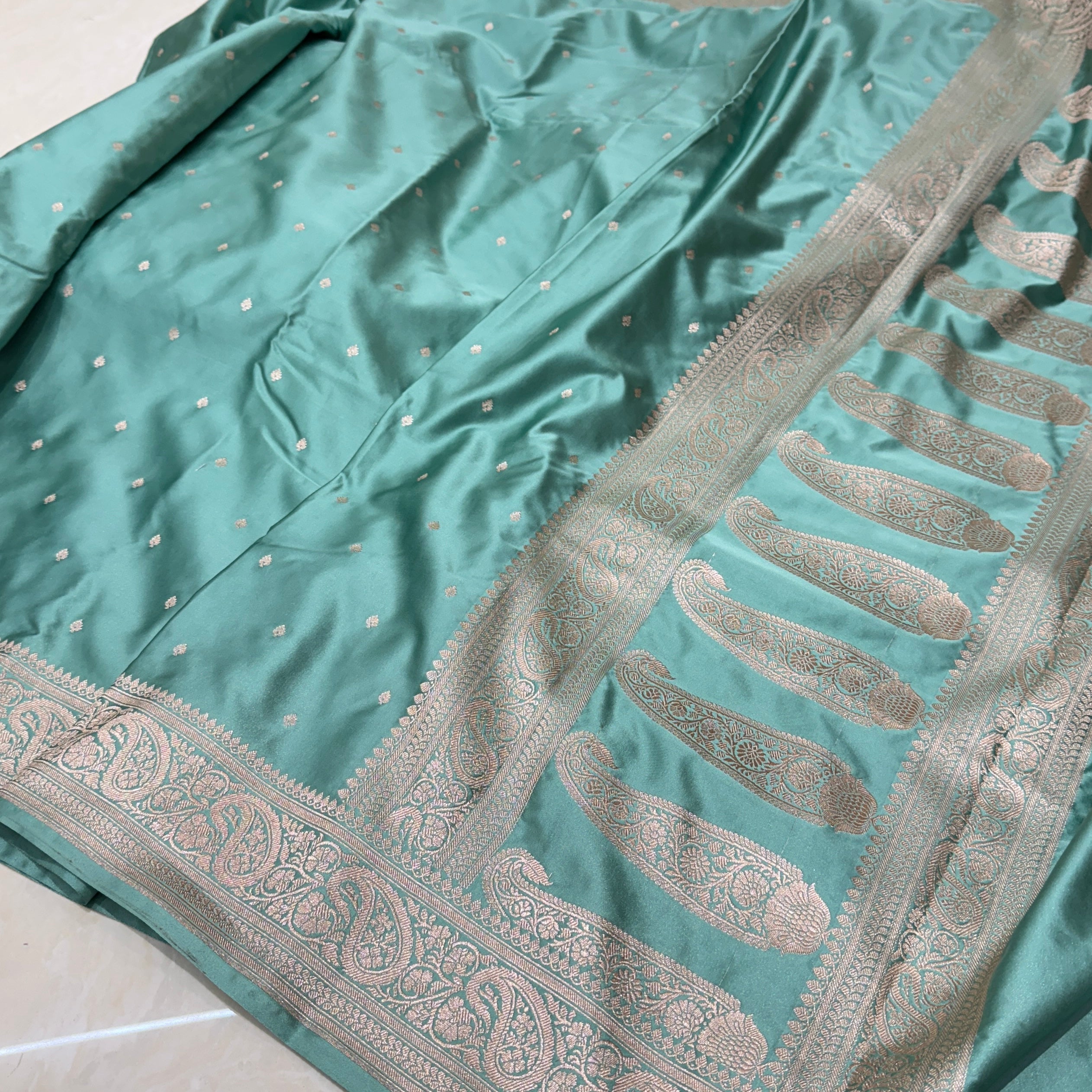 Turquoise Blue Mashru Silk Banarasi Saree With Booti Motifs