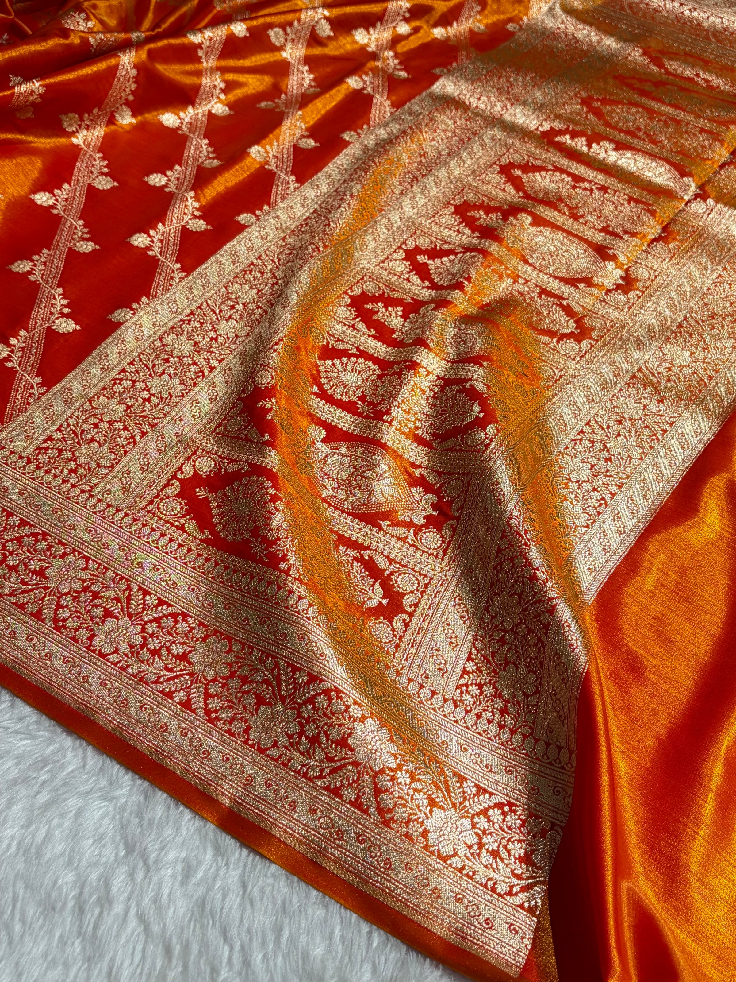 Fire Gold Shades Cross Pattern Banarasi Satin Silk Saree SS50