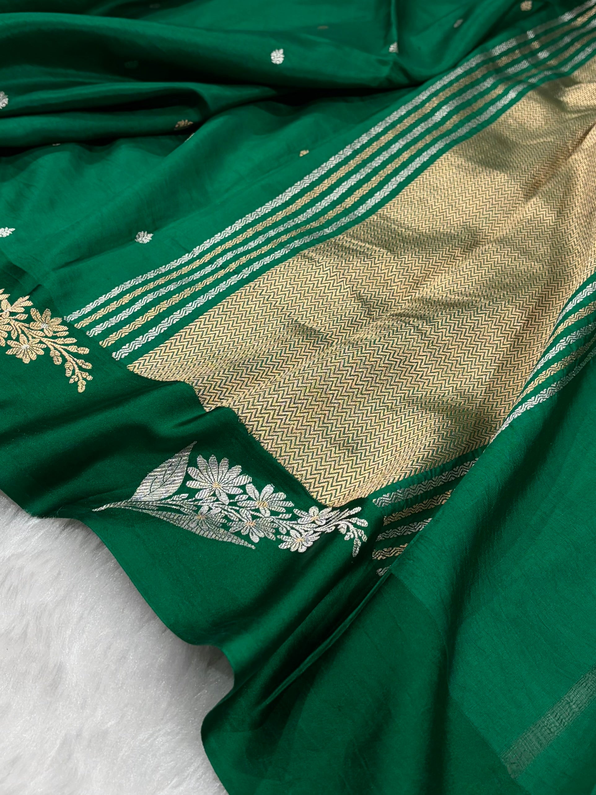 Banarasi Bottle Green Shades Meena Boota Handwoven Pure Katan Paper Silk RM-73