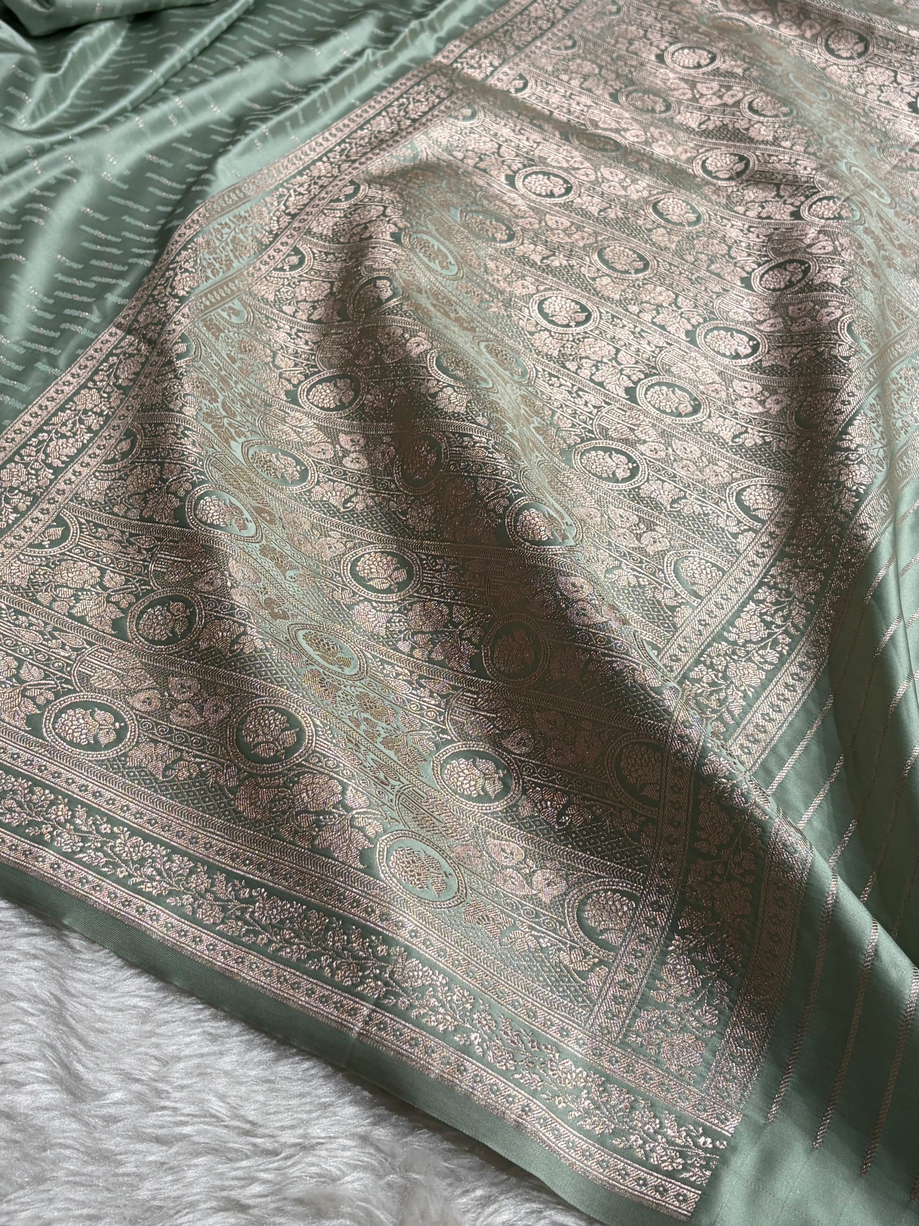 Sea Green Shades Tanchoi Motif Mashru Silk Saree MST-16